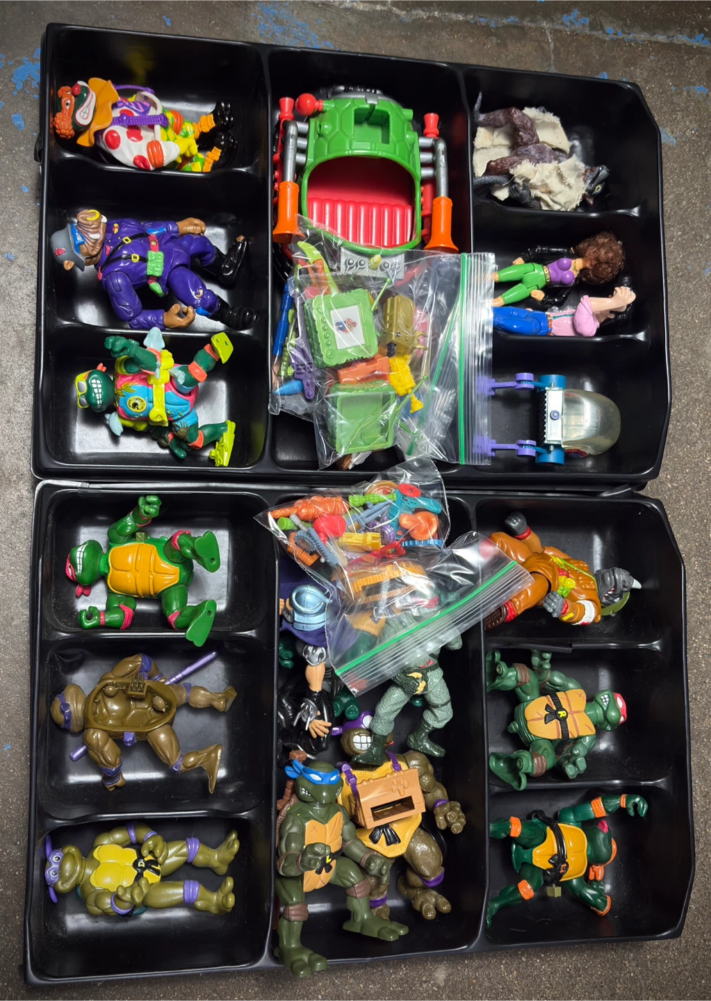 Vintage TMNT Lot - 19 Figures, Vehicles, Accessories, Trays - photo 2