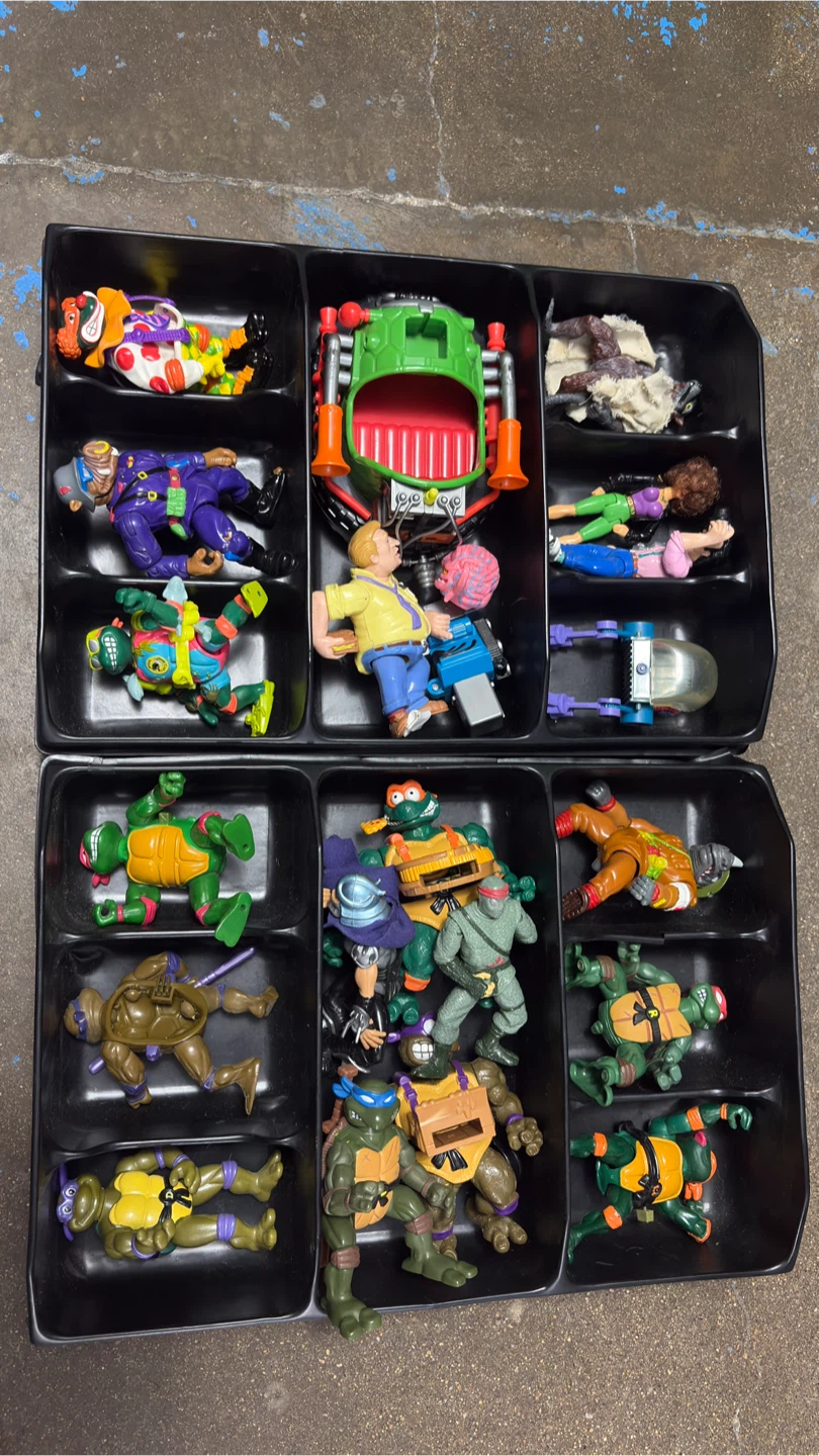 Vintage TMNT Lot - 19 Figures, Vehicles, Accessories, Trays - photo 3