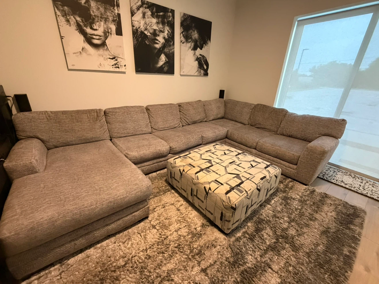L shaped sectional with chaise - photo 3