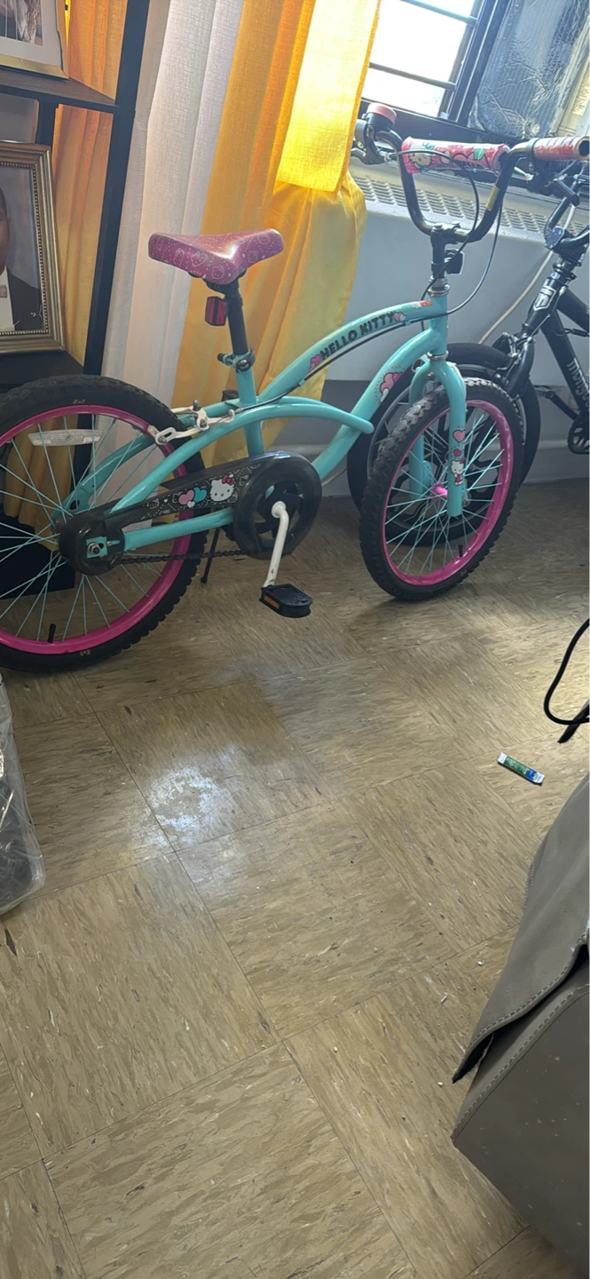 Hello Kitty Girls Bicycle