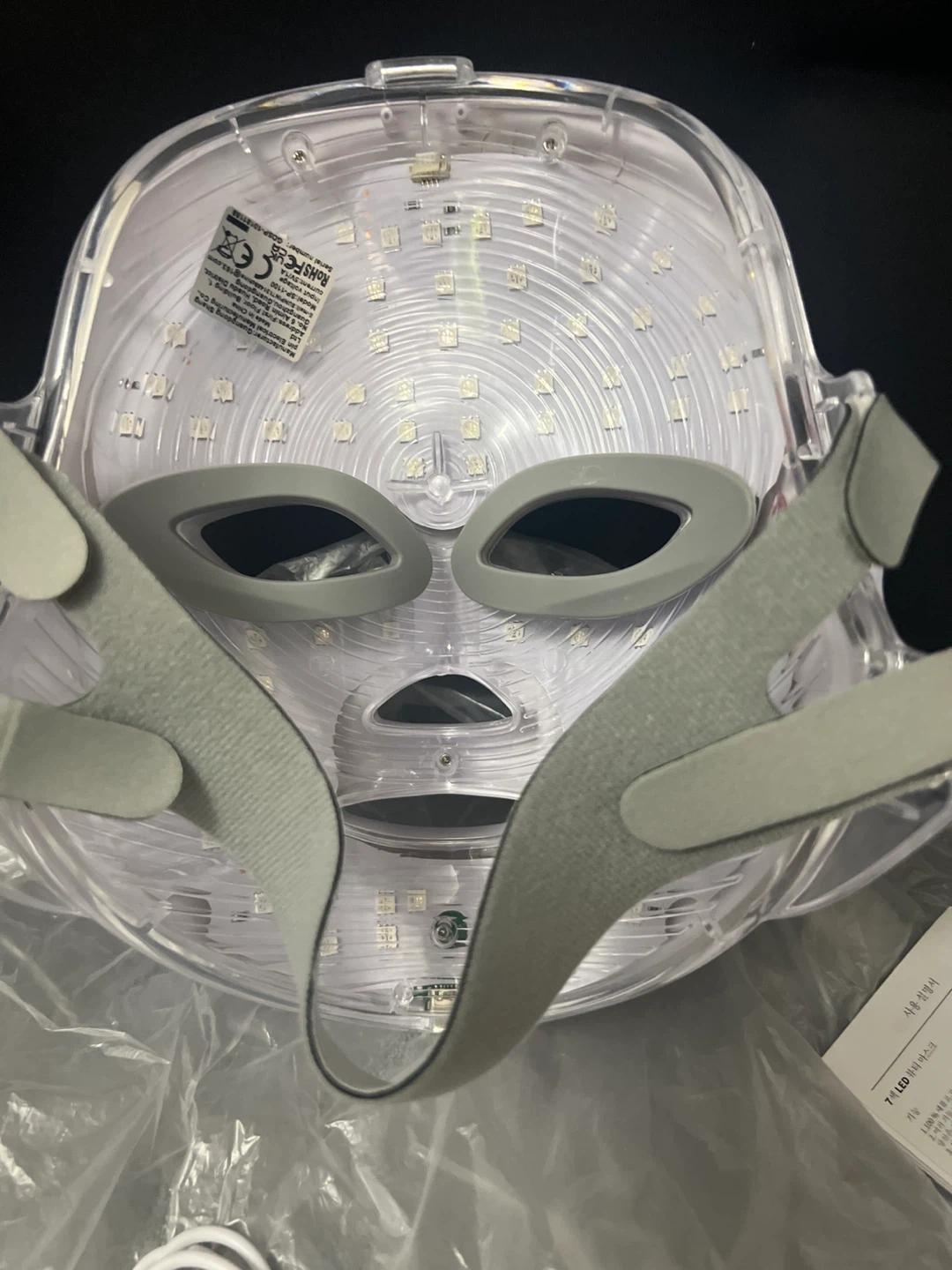 7-Colour LED Beauty Mask - photo 3
