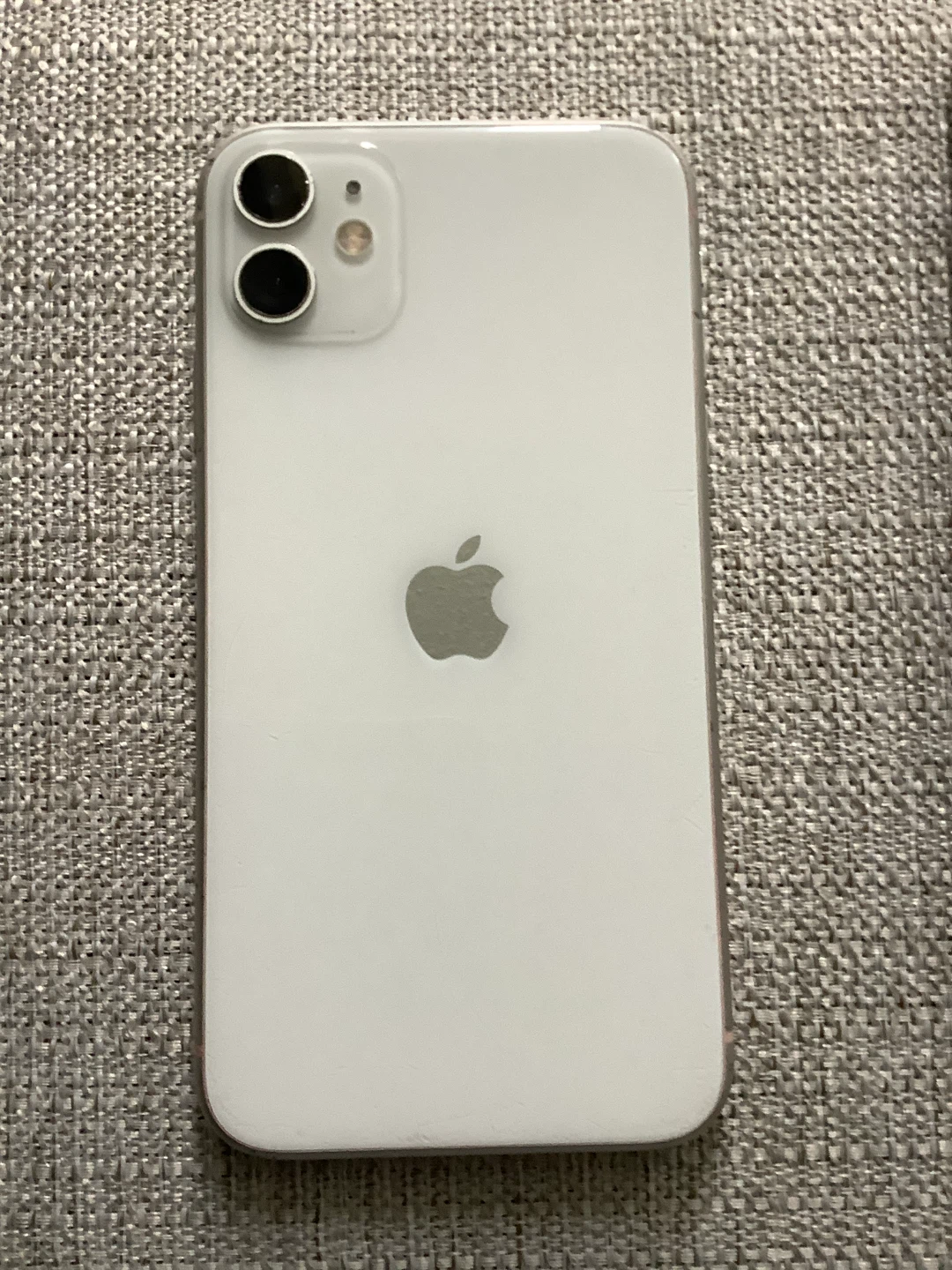 Perfect Apple iPhone 11 White