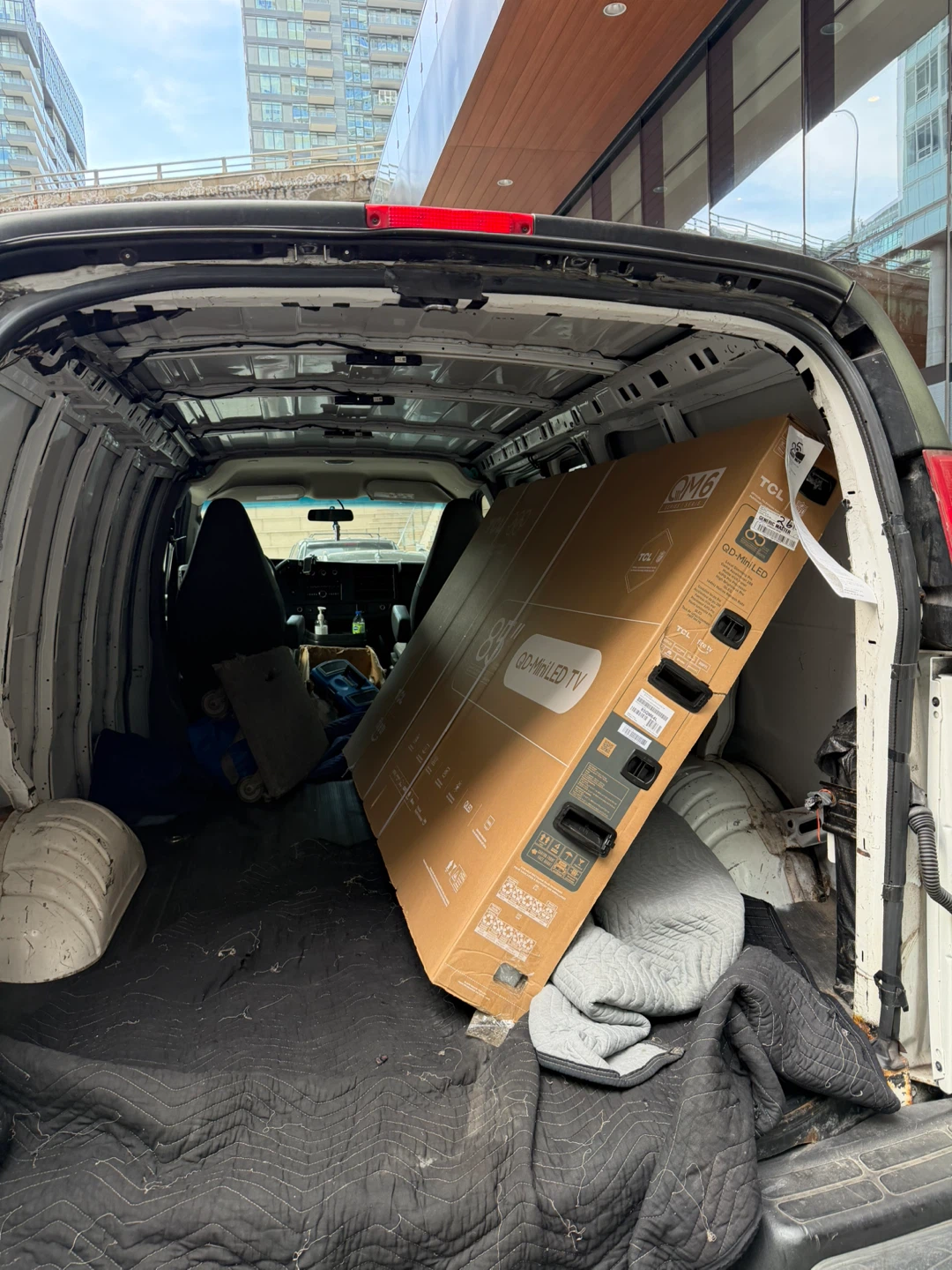 Fridge / oven / sofa / mattress delivery - photo 2
