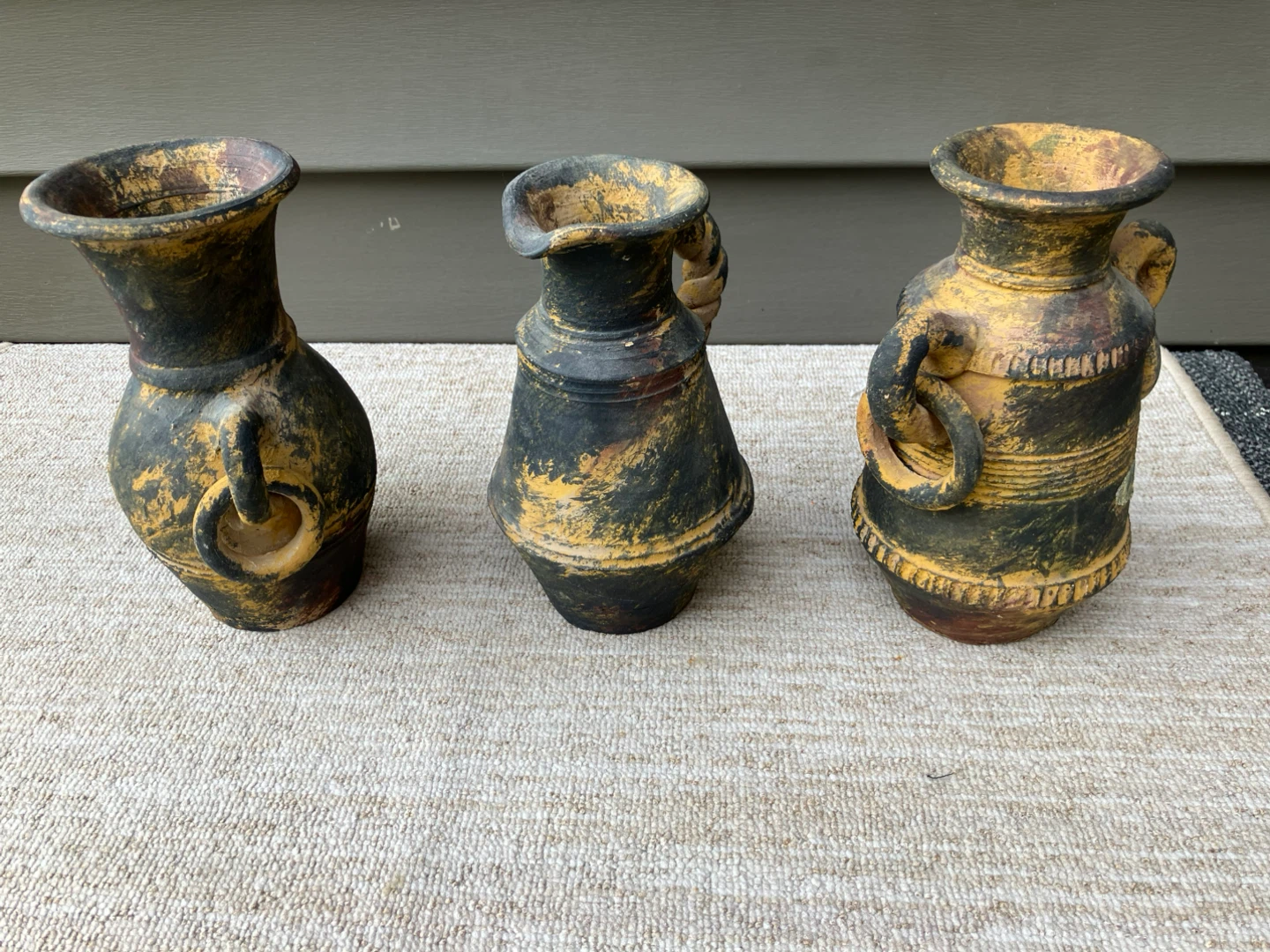 Set of 3 Rustic Terracotta Vases - photo 3