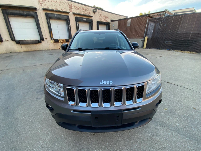 2011 JEEP COMPASS $4500 - photo 4