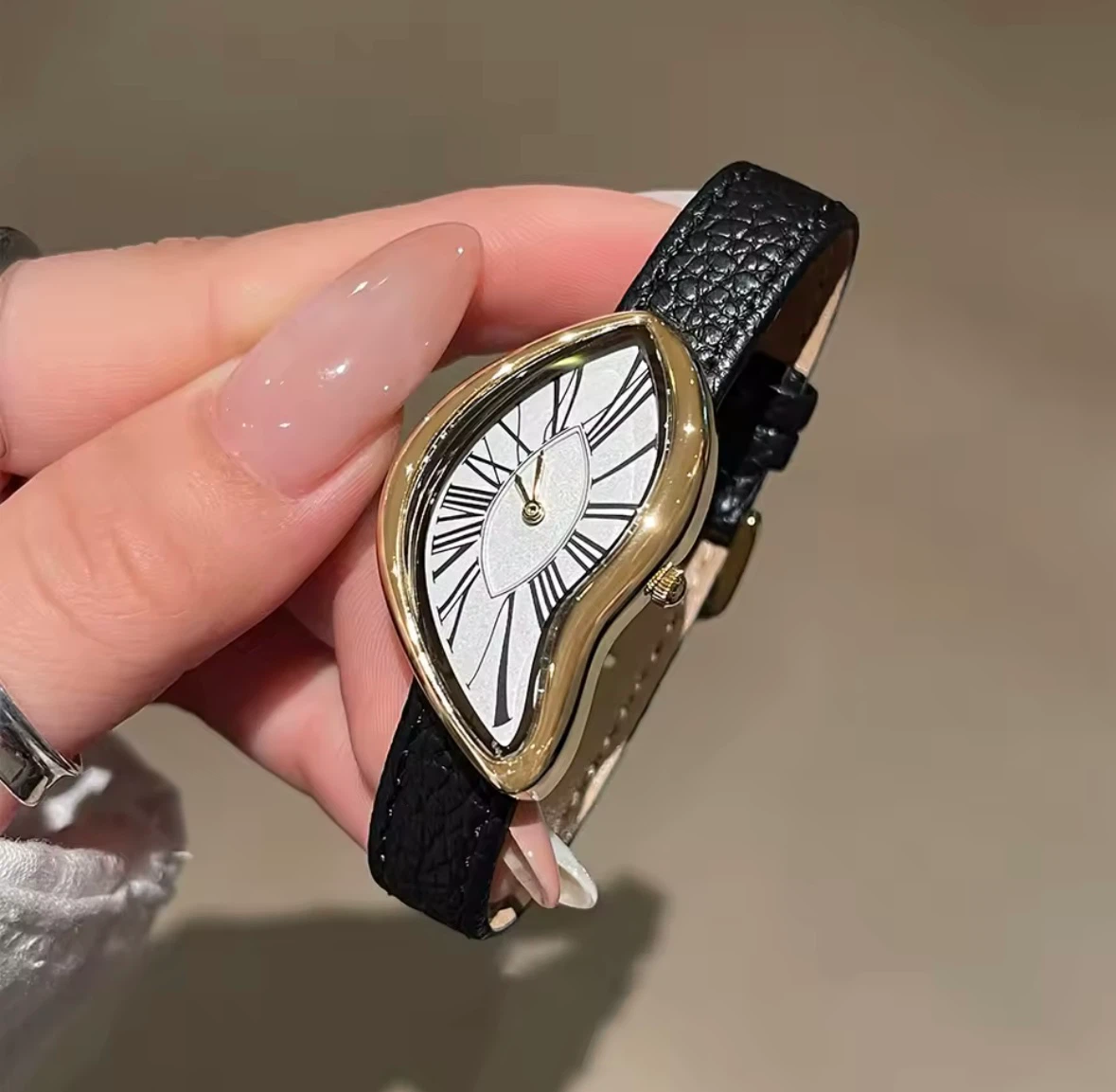 New Cart ier CRASH 💥 Style Quartz Watch Gold + Black Strap