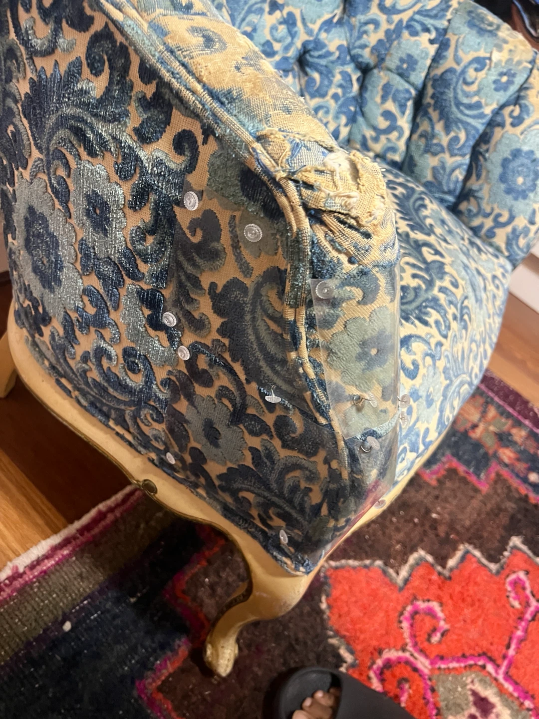 Vintage Blue Floral Upholstered Accent Chair - photo 2