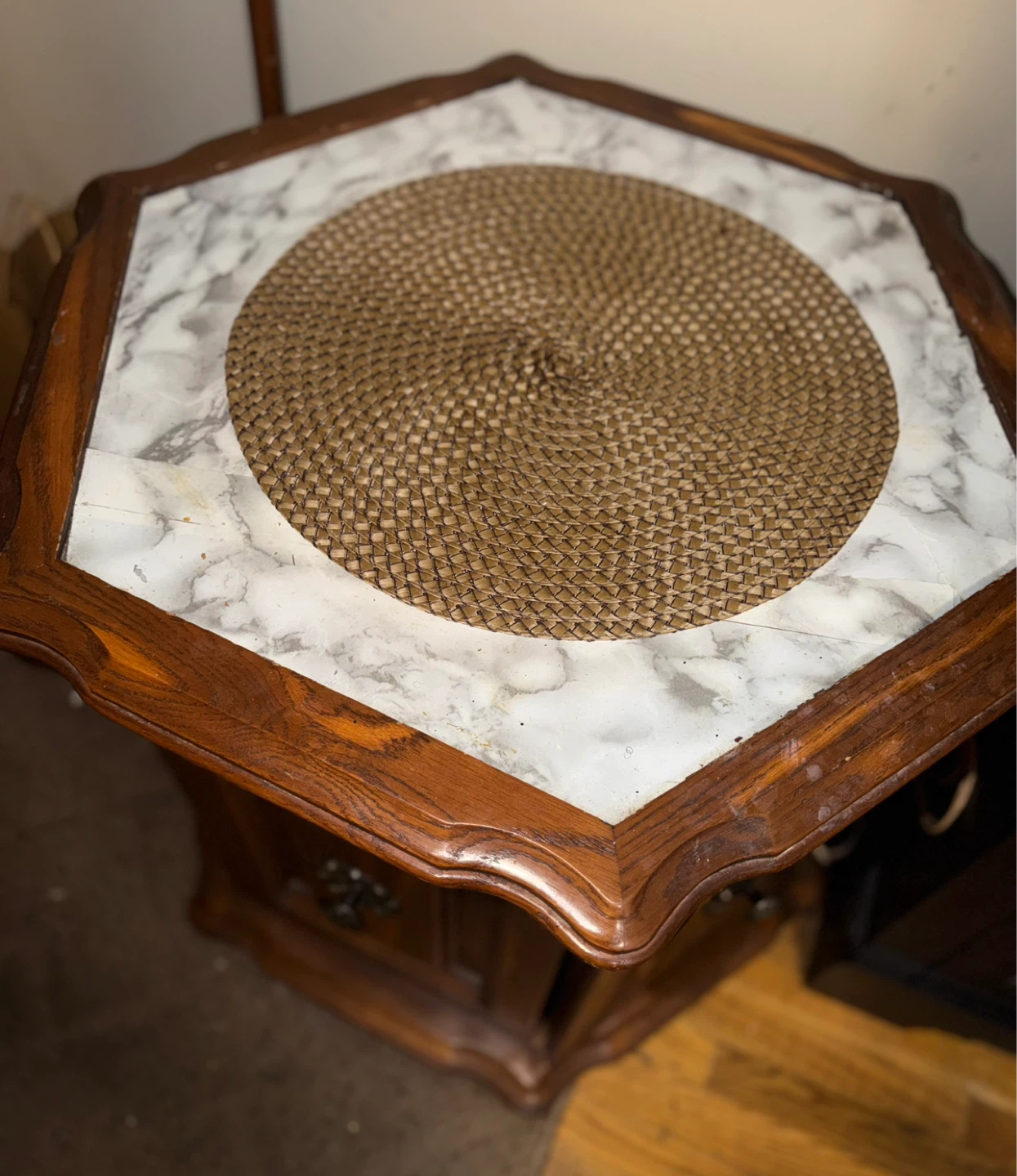 Vintage Hexagonal Side Table with Marble Top - photo 2