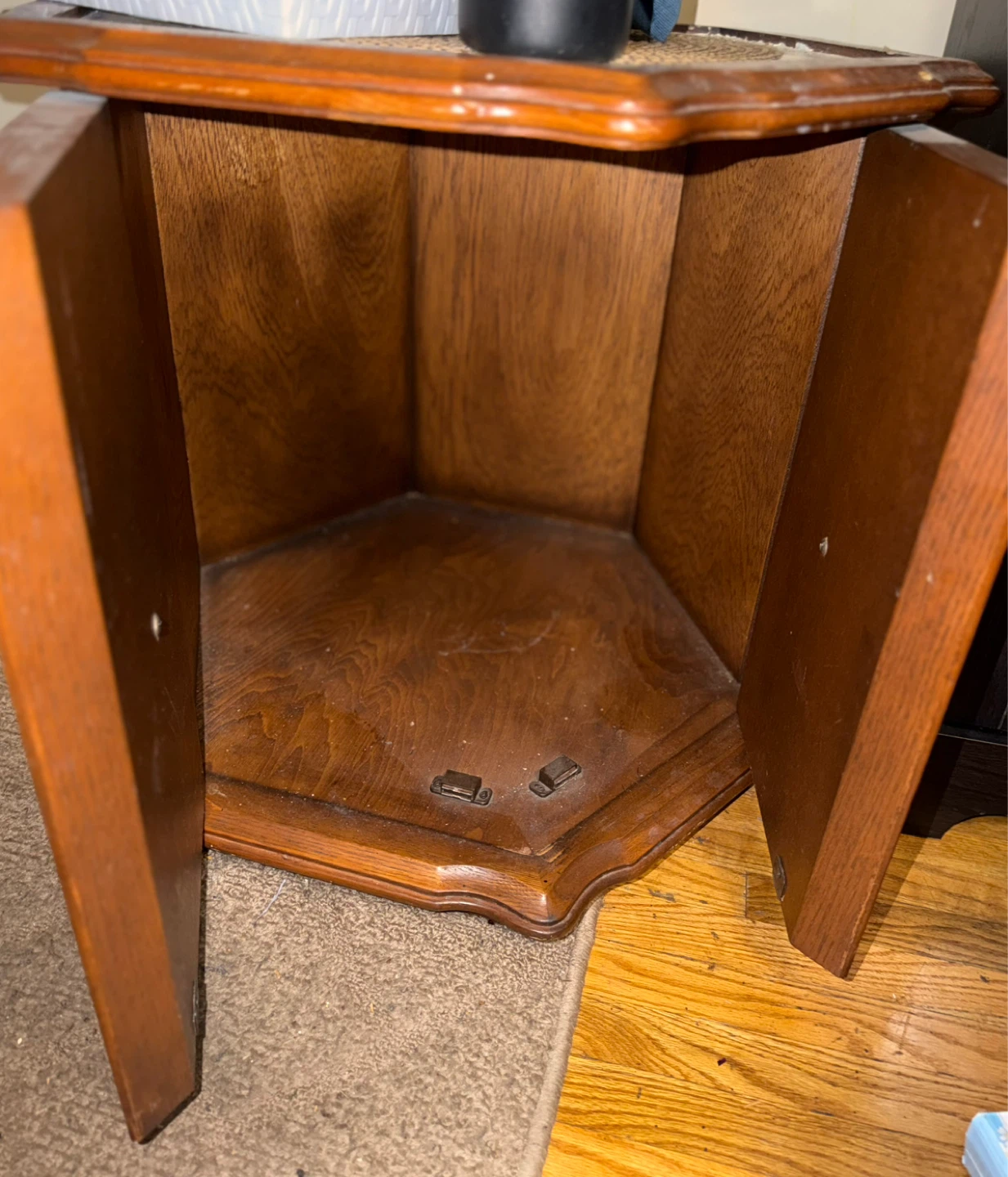 Vintage Hexagonal Side Table with Marble Top - photo 3
