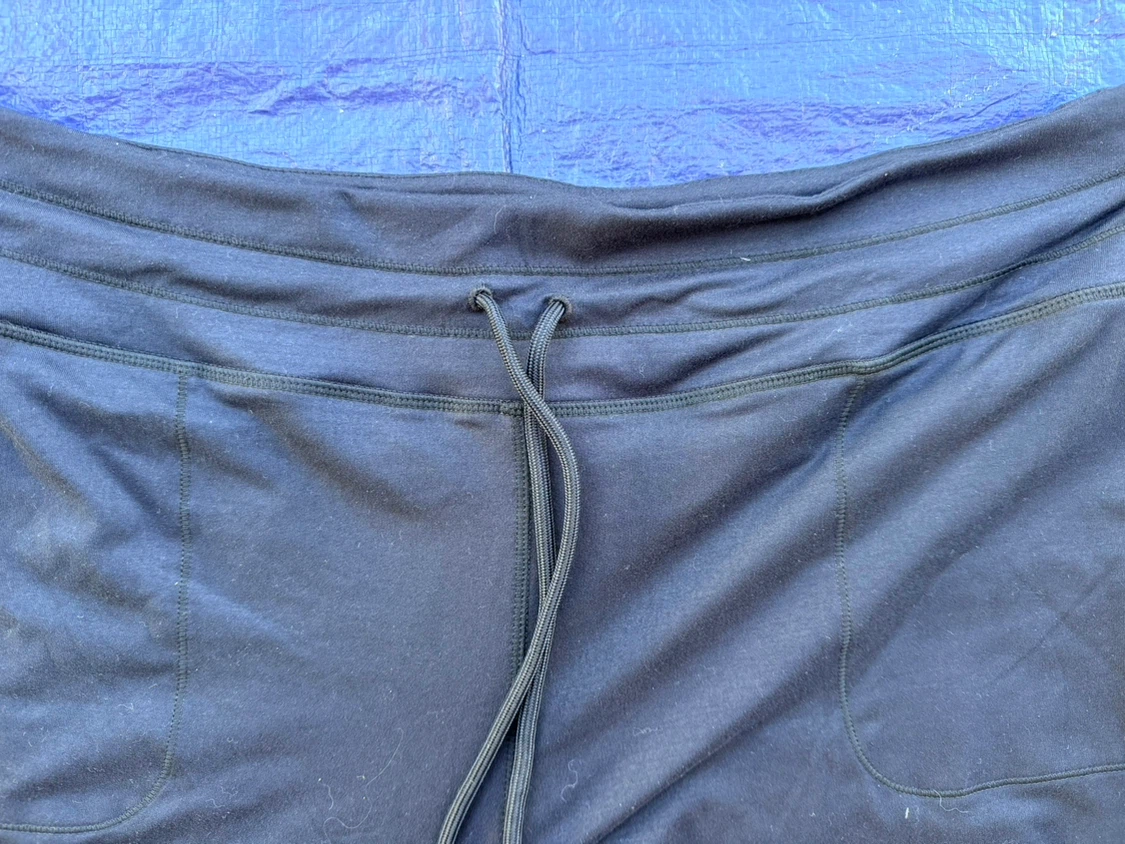 Lolë Black Joggers Size XXL - photo 2