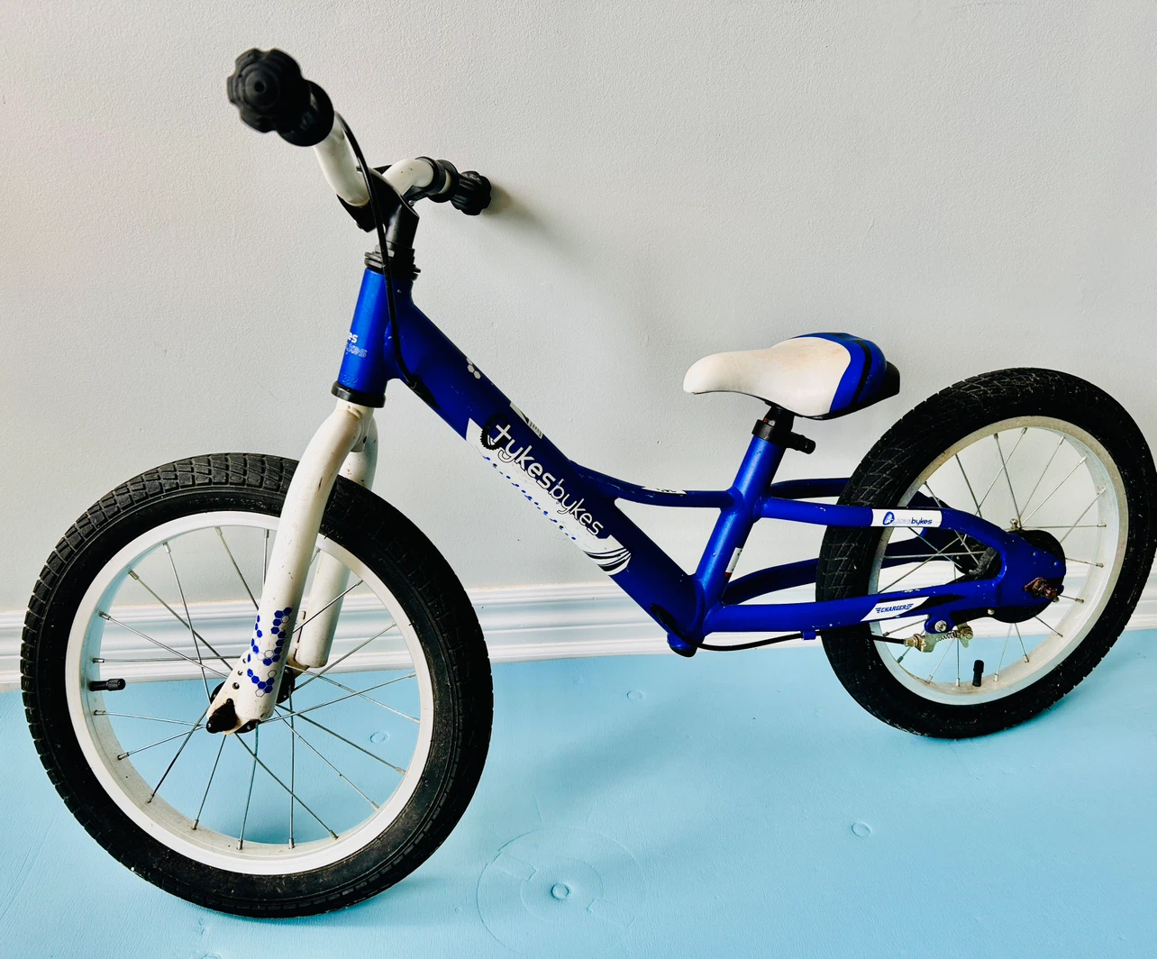 Blue Jukesbikes Balance Bike with Hand Brake & Fun Horn! - photo 5