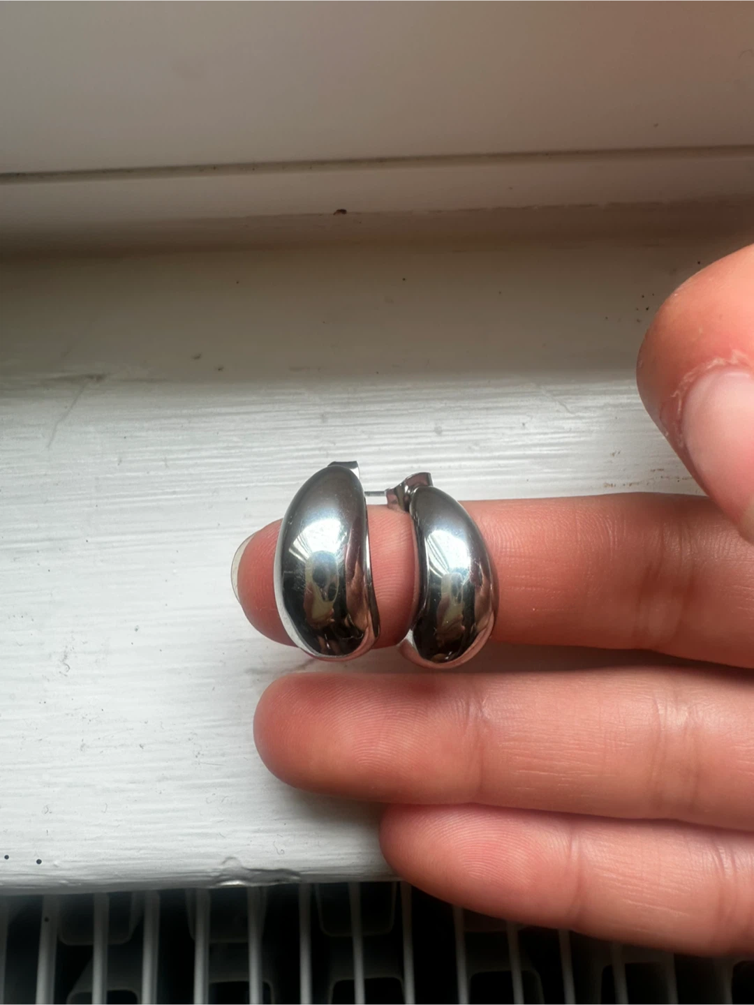 Sterling Silver dome huggie earrings - photo 5