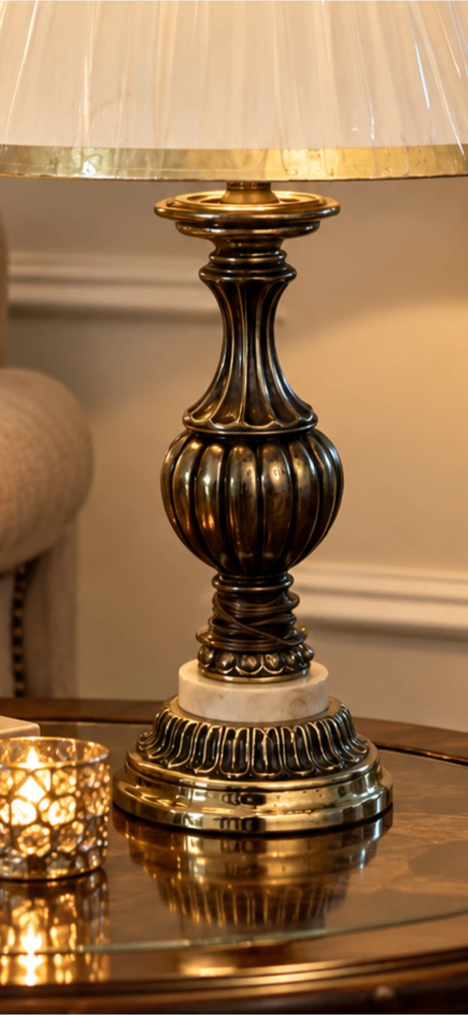 Vintage-Style Brass Table Lamp - photo 2