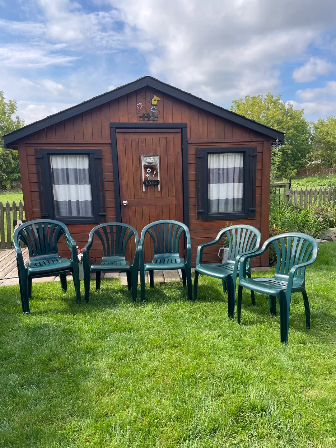 Set of 6 Dark Green Plastic Patio Chairs