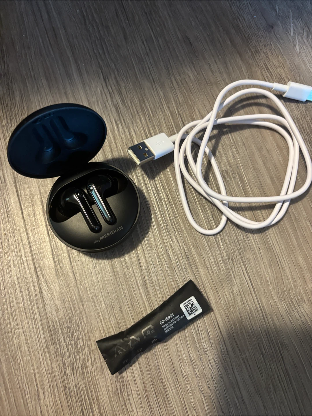 LG TONE-FN7 Wireless Earbuds - photo 2
