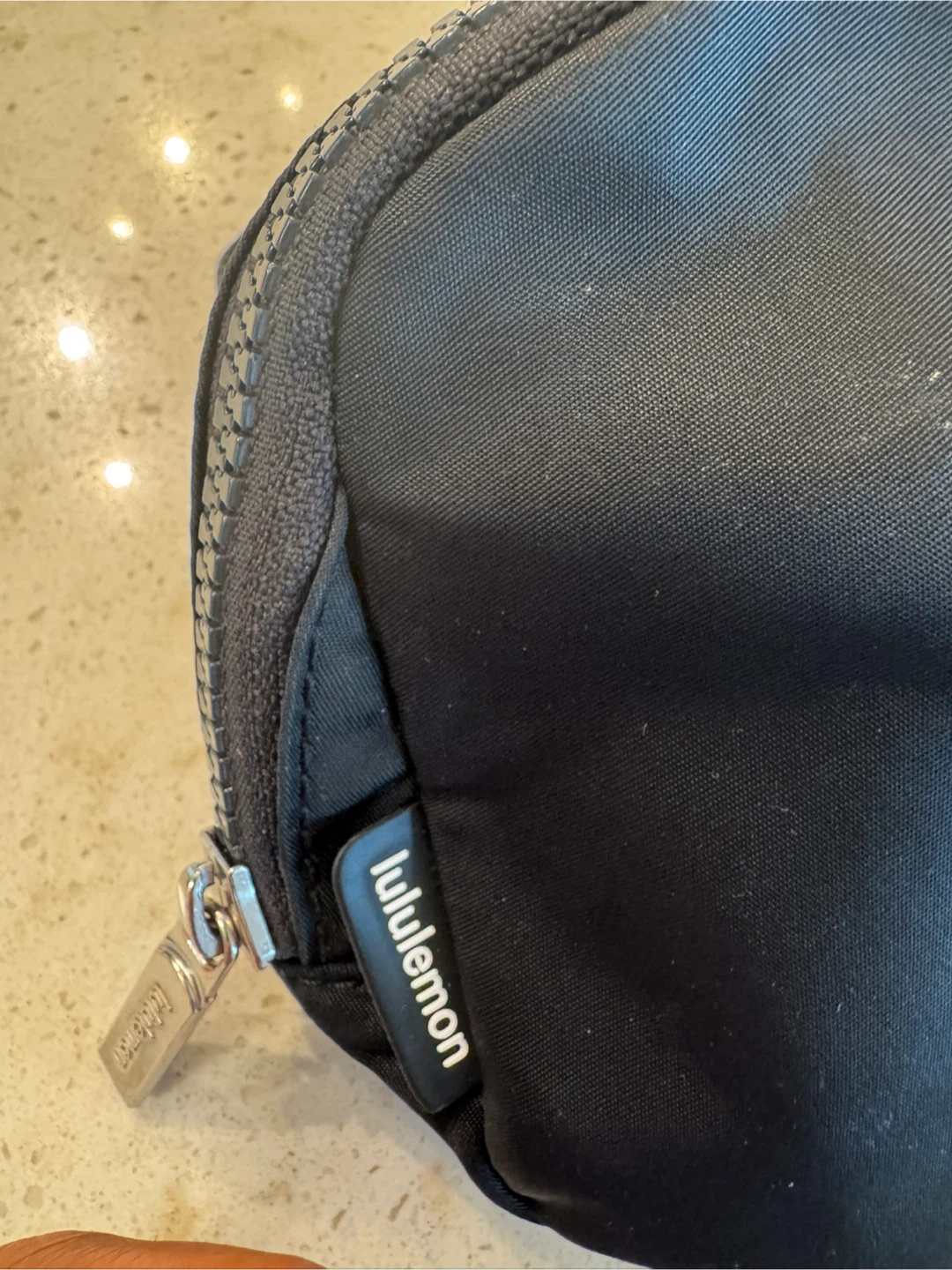 Lululemon Everywhere Belt Bag - Black - photo 3