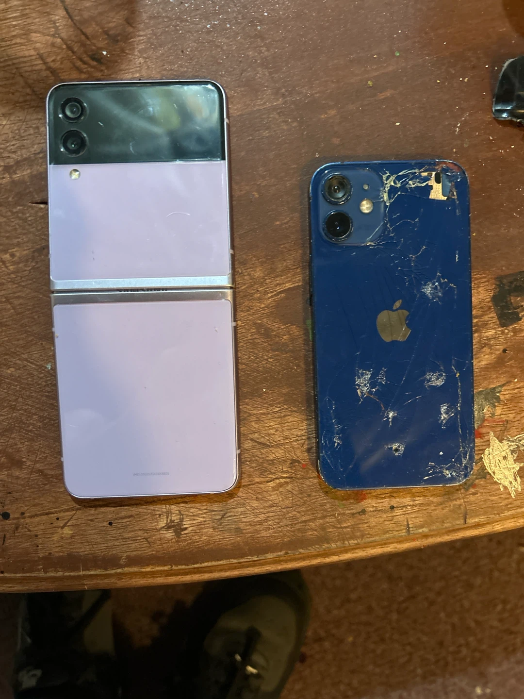 Samsung Galaxy Z Flip and Apple iPhone 12 Bundle - photo 2