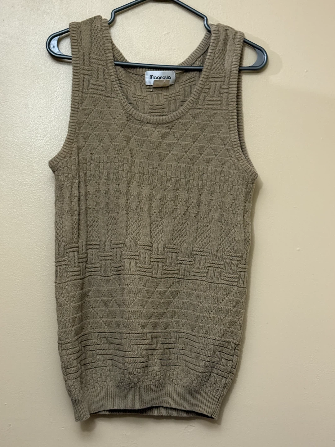Magnolia Beig Tank Top Large