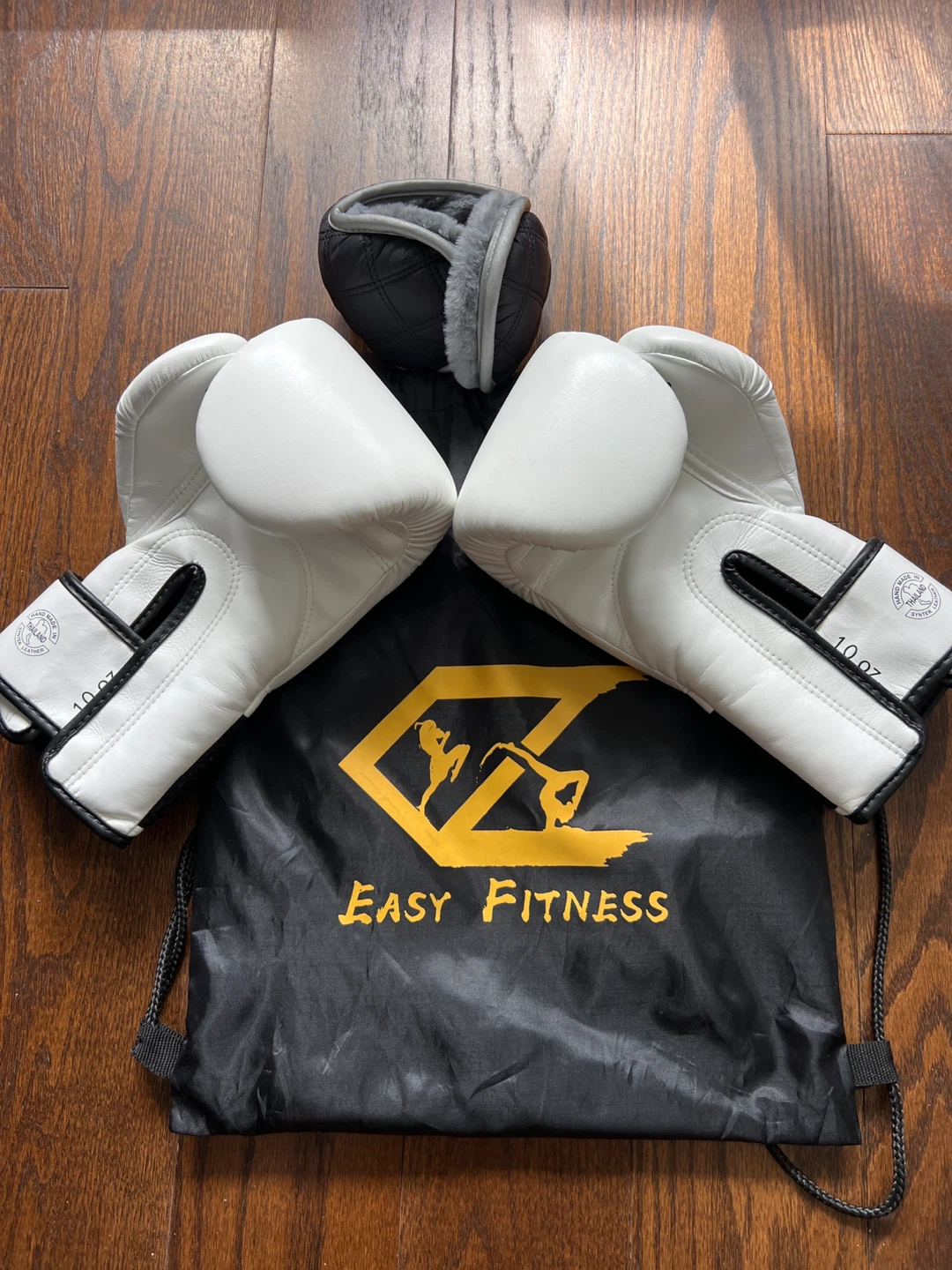 Fairtex 10oz Boxing Gloves - photo 2