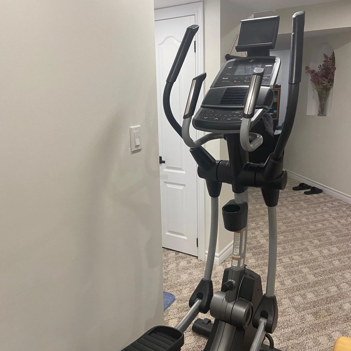 NordicTrack Spacesaver SE7i Elliptical - photo 2