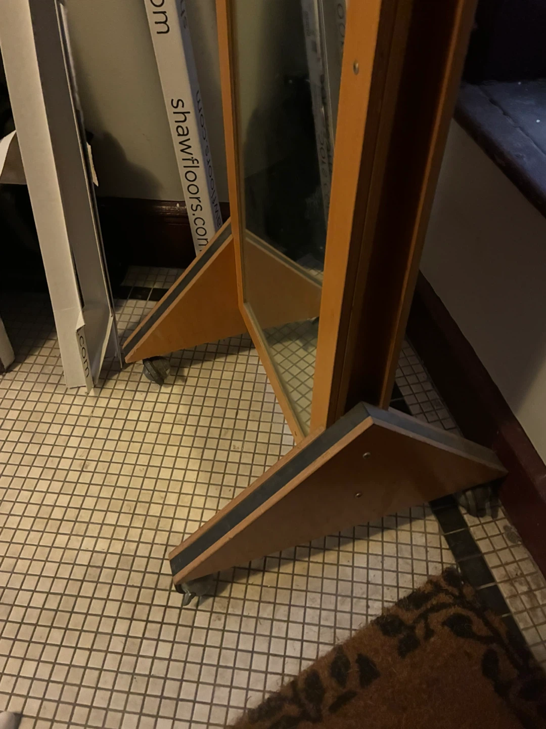 Wooden Standing Floor Mirror - photo 2