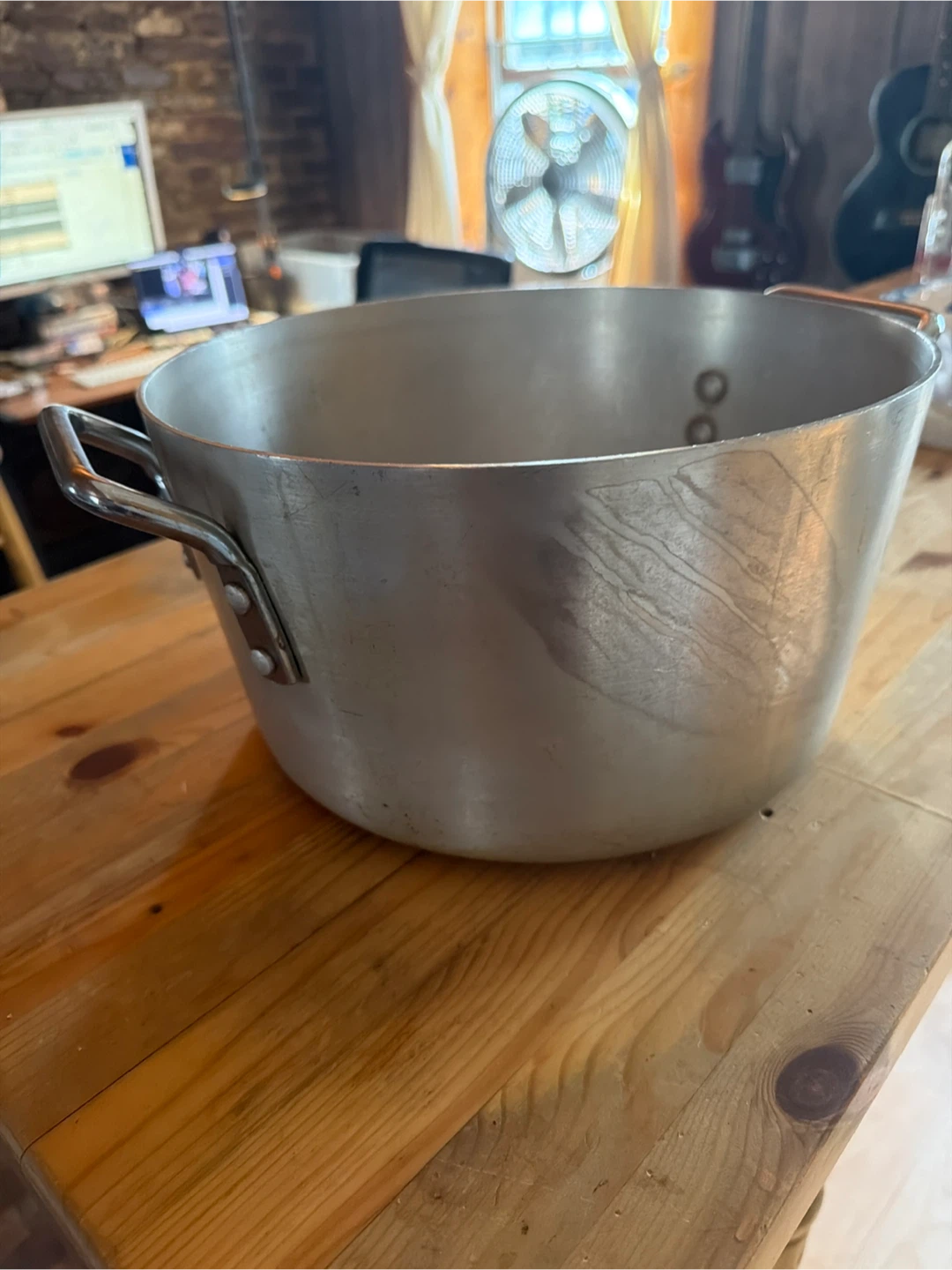 Large Aluminum Stock Pot
