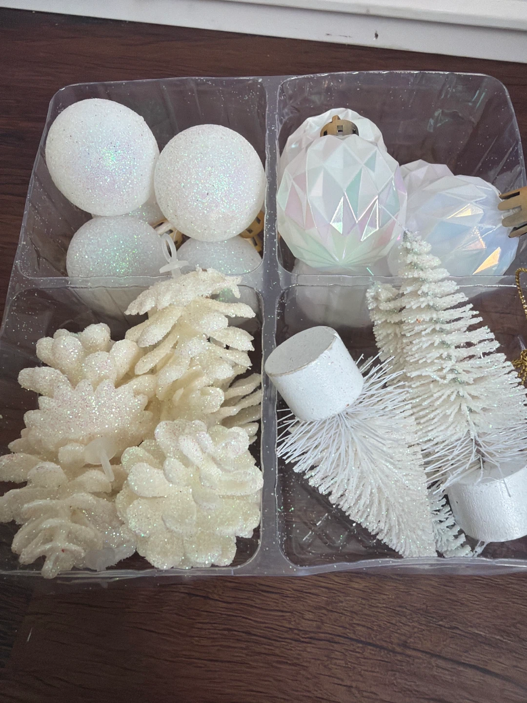 Set of White Christmas Holiday Ornaments - photo 2