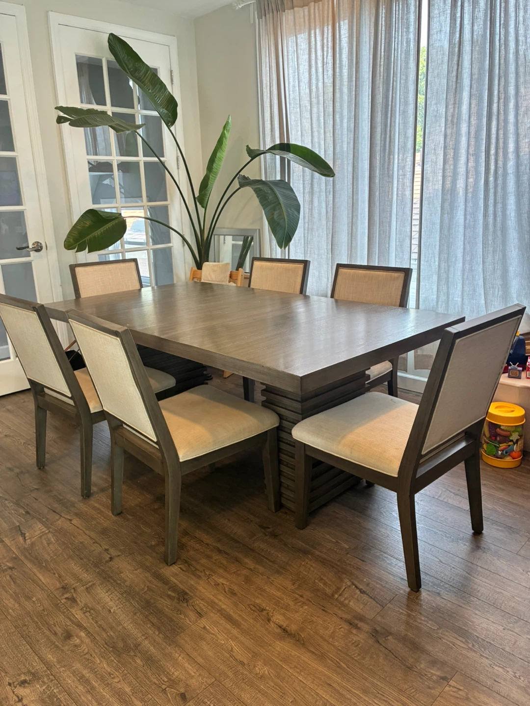 Dining table - photo 2