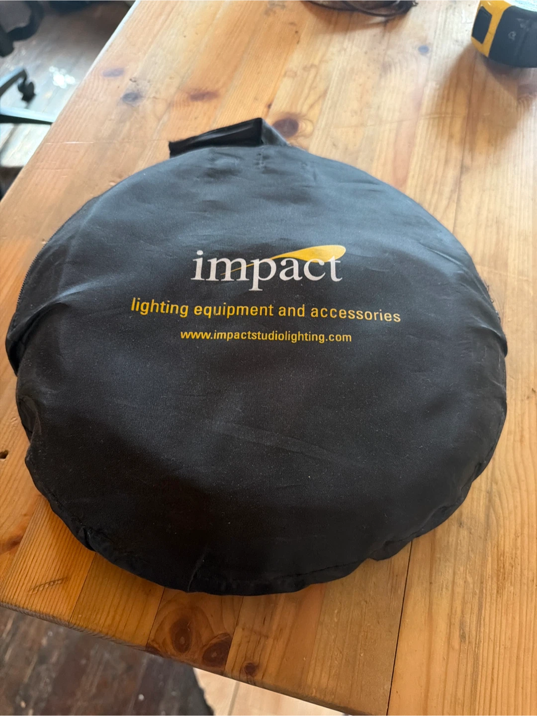 Impact 42-inch Collapsible Reflector
