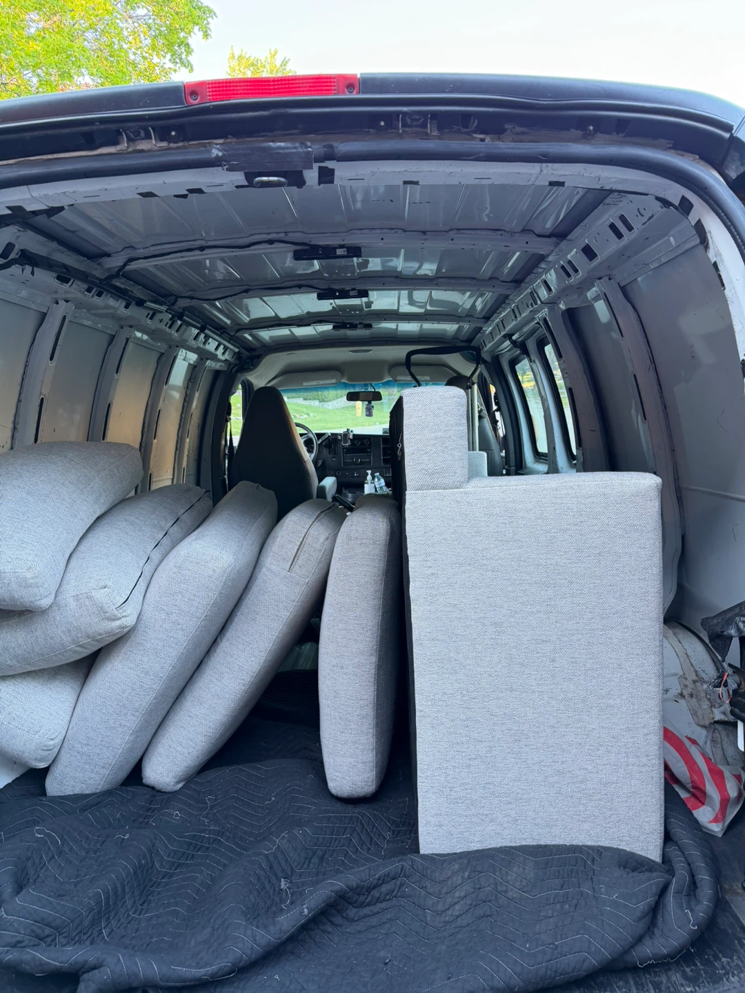 Moving & delivery