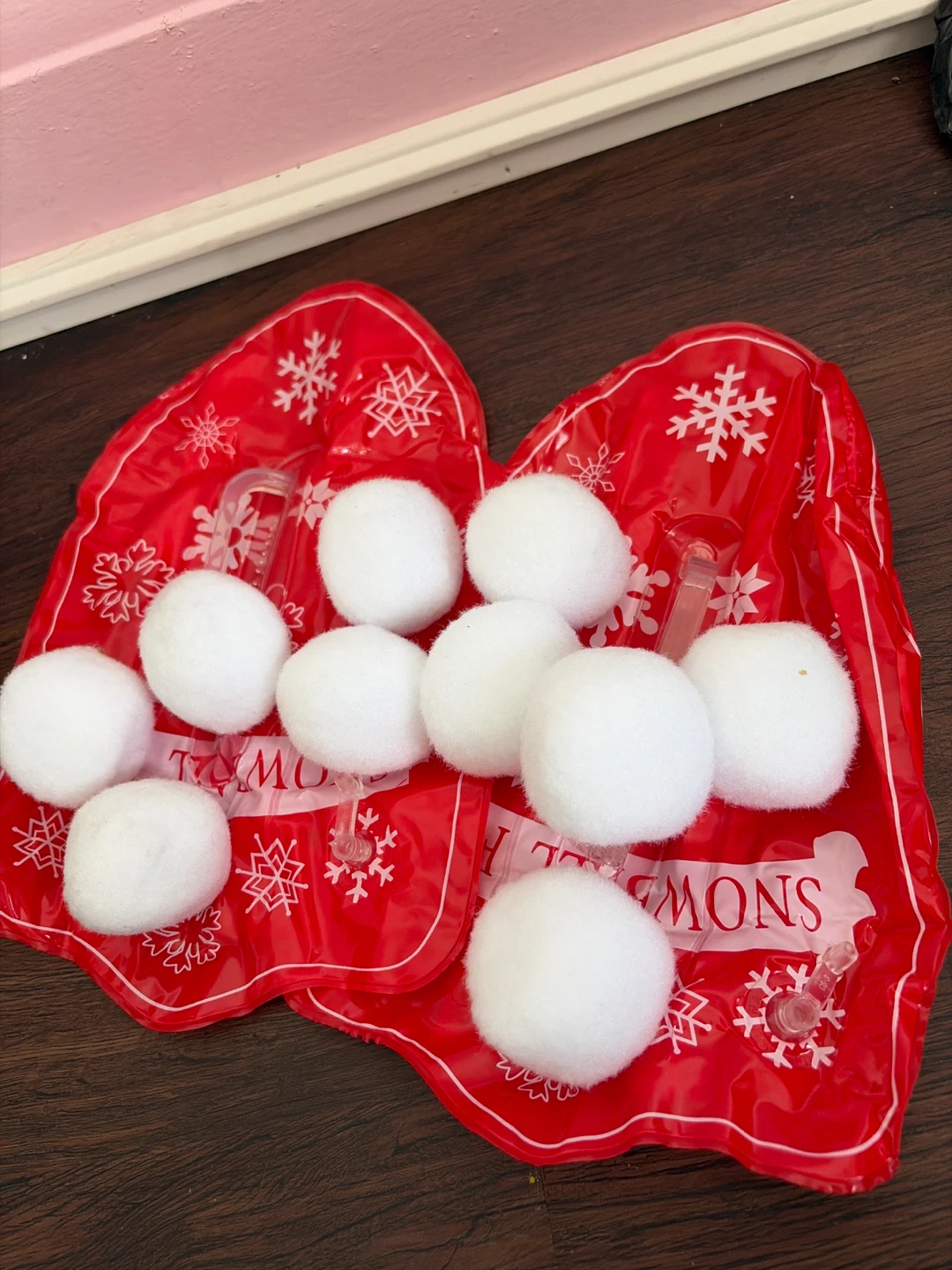 Indoor Snowball Fight Set