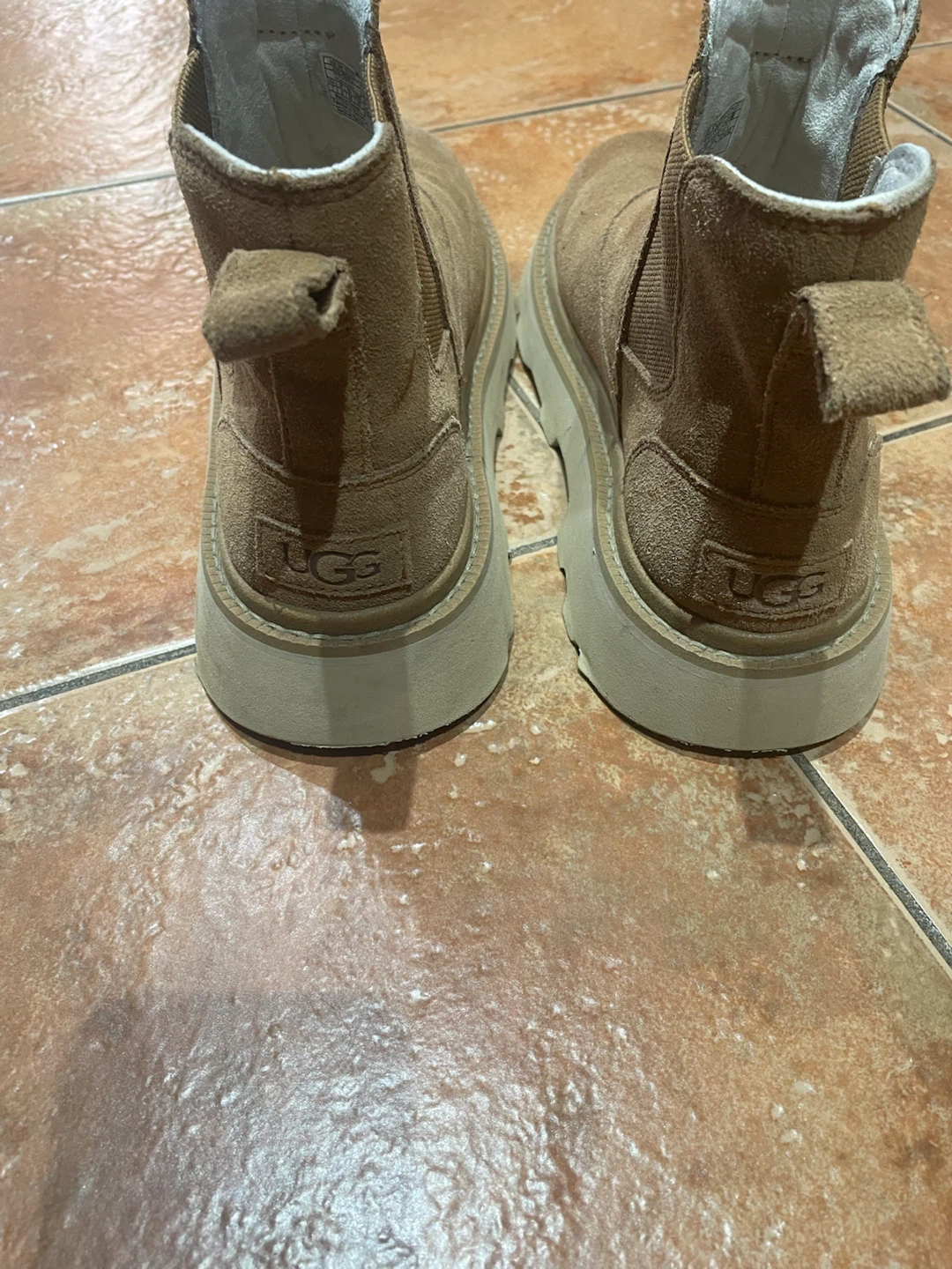 UGG Suede Chelsea Boots - photo 5