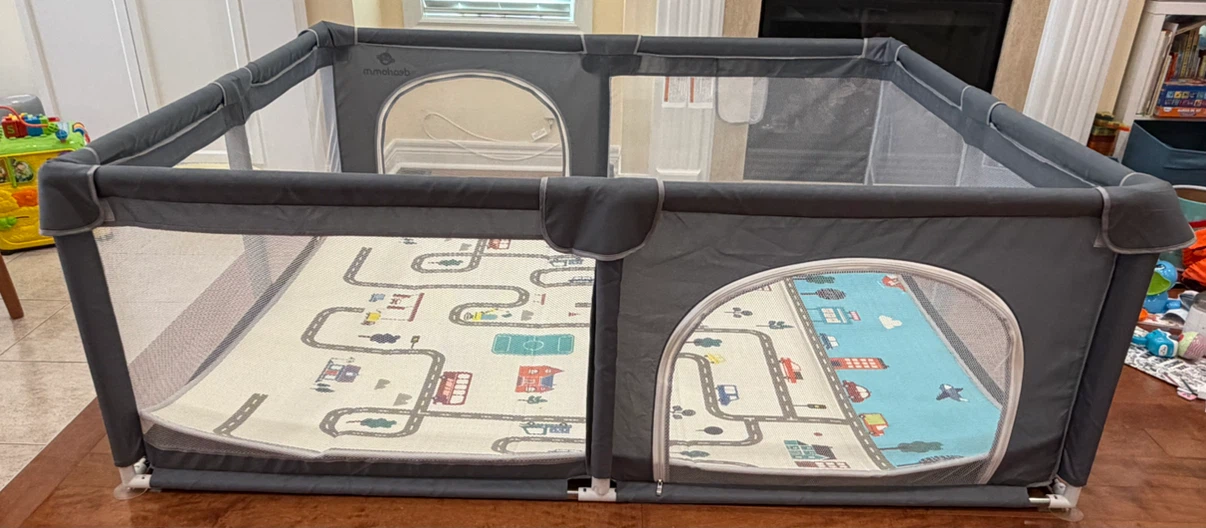 Extra large baby/toddler playpen