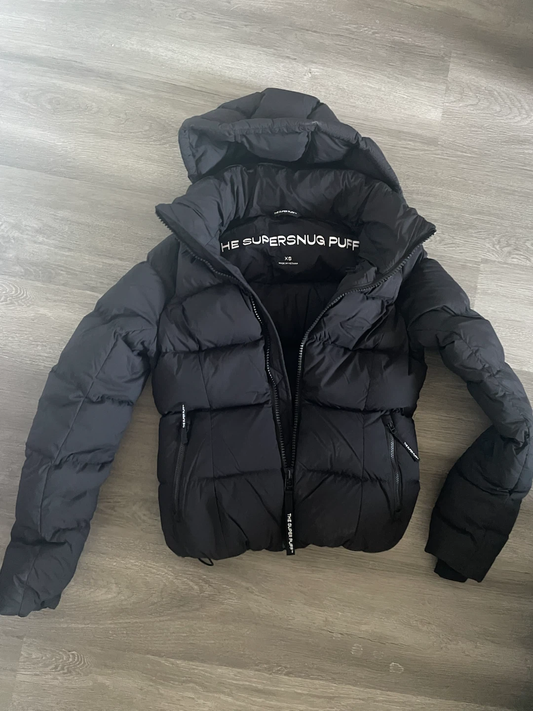 Aritzia The Super Puff Supersnug Jacket - Black - photo 2
