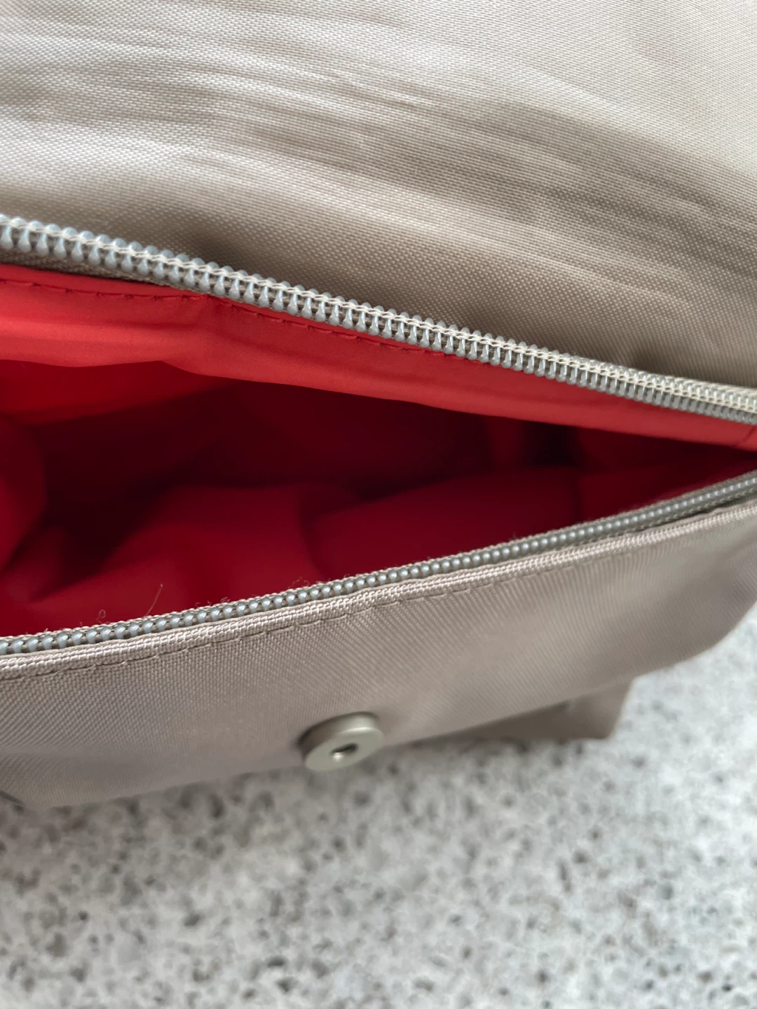 Travelon Anti-Theft Crossbody Bag - photo 3