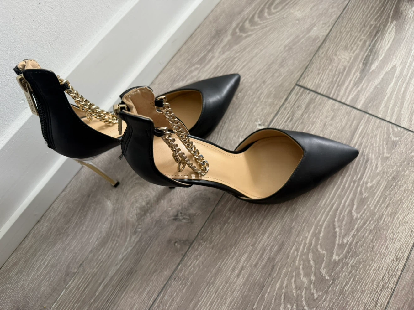 GUESS Black Pointed-Toe Heels - photo 3
