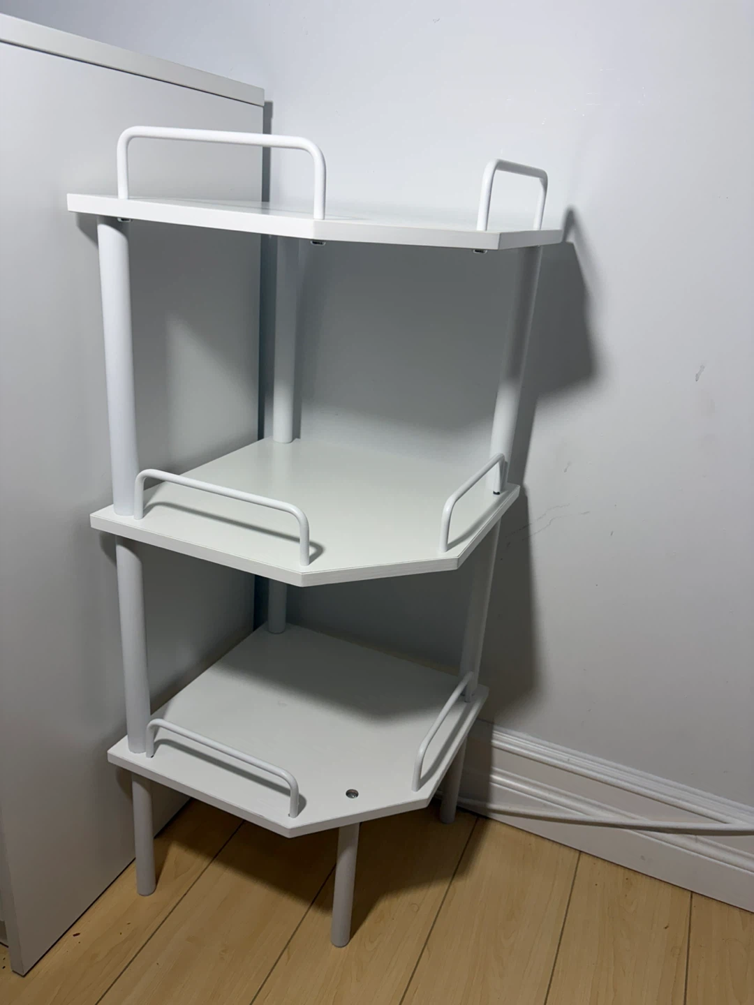 3-Tier White Corner Shelf, with fence, white