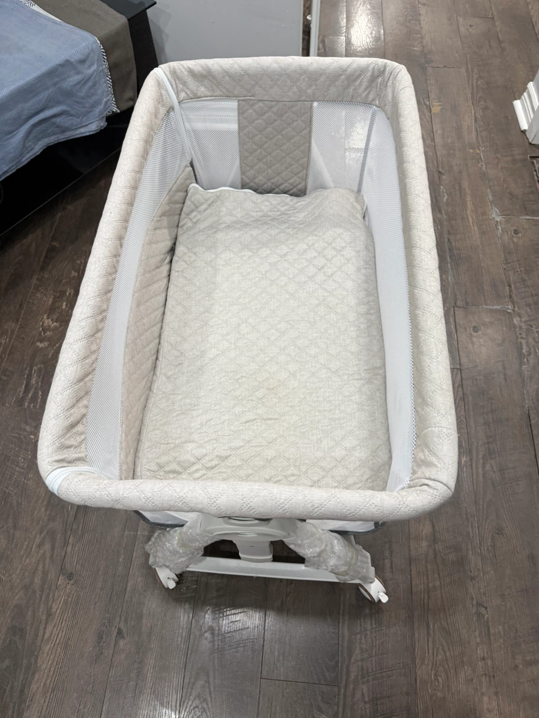 Baby Bassinet with Wheels