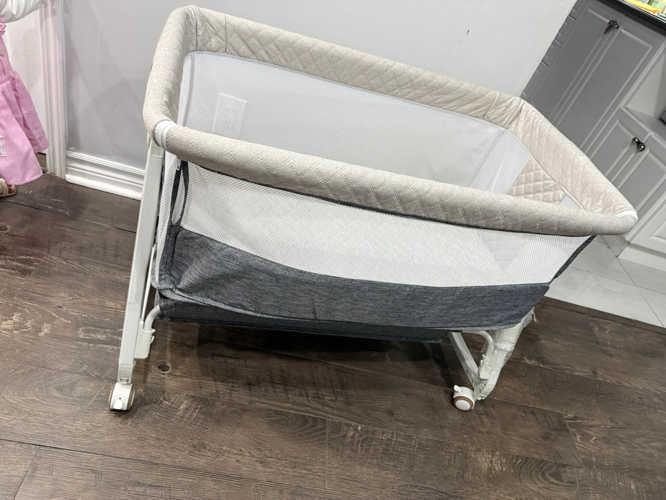 Baby Bassinet with Wheels - photo 5