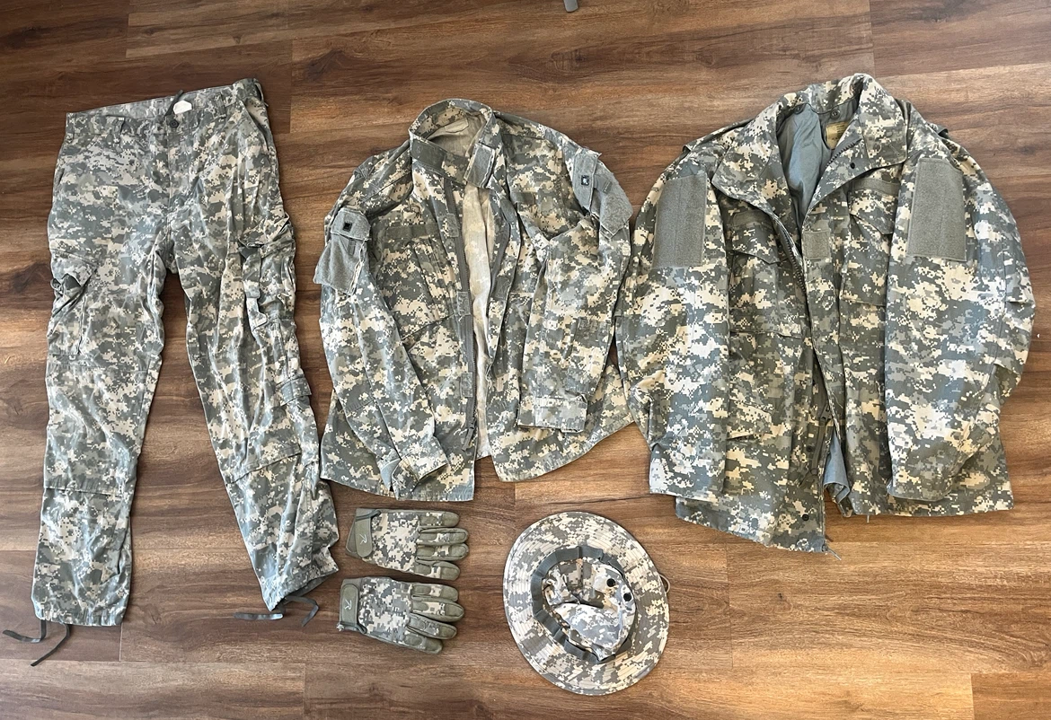 US Military ACU Digital Camo Uniform Set