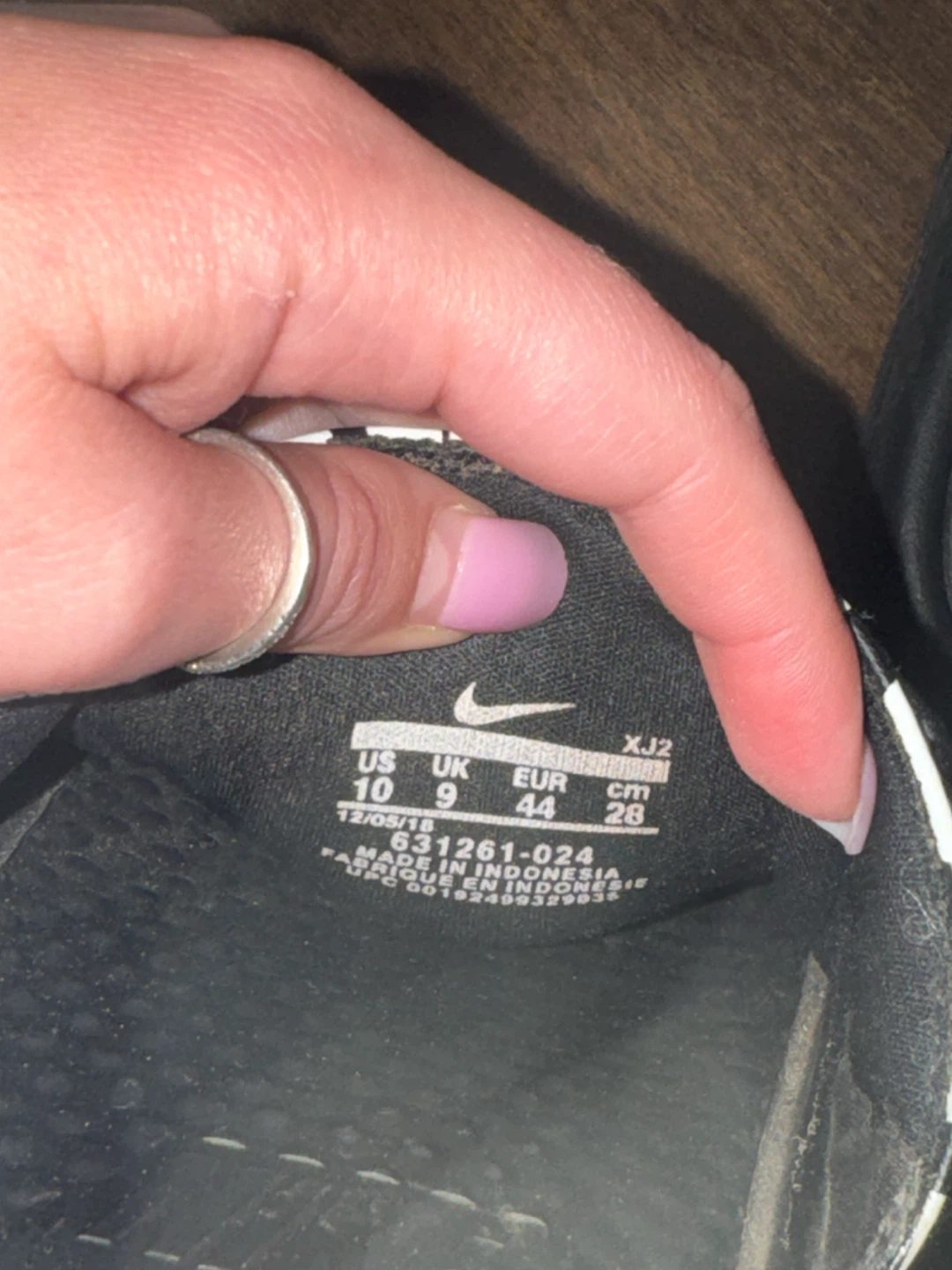 Nike Slides - Black and White - photo 3