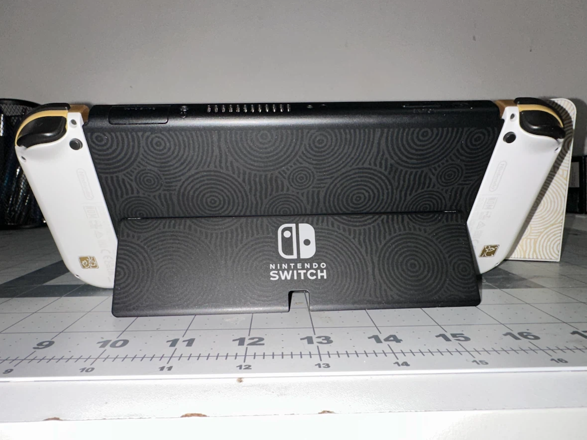 Nintendo Switch OLED - photo 2