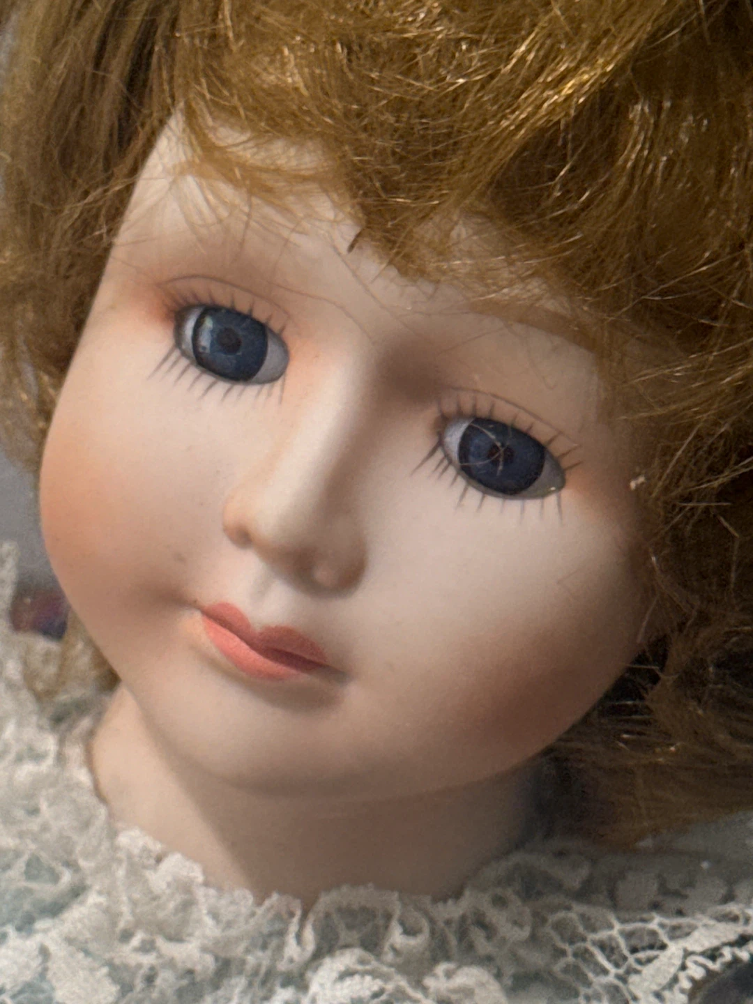 Christine et Cecile Porcelain Doll Calillat - photo 5