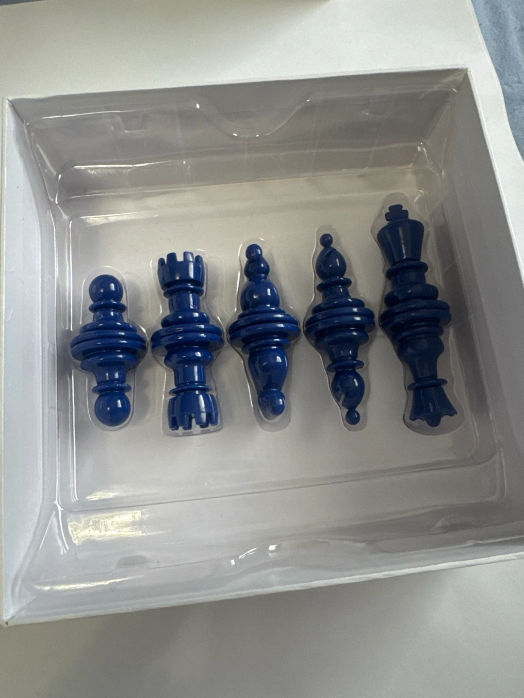 ThinkFun Solitaire Chess Logic Game - photo 2