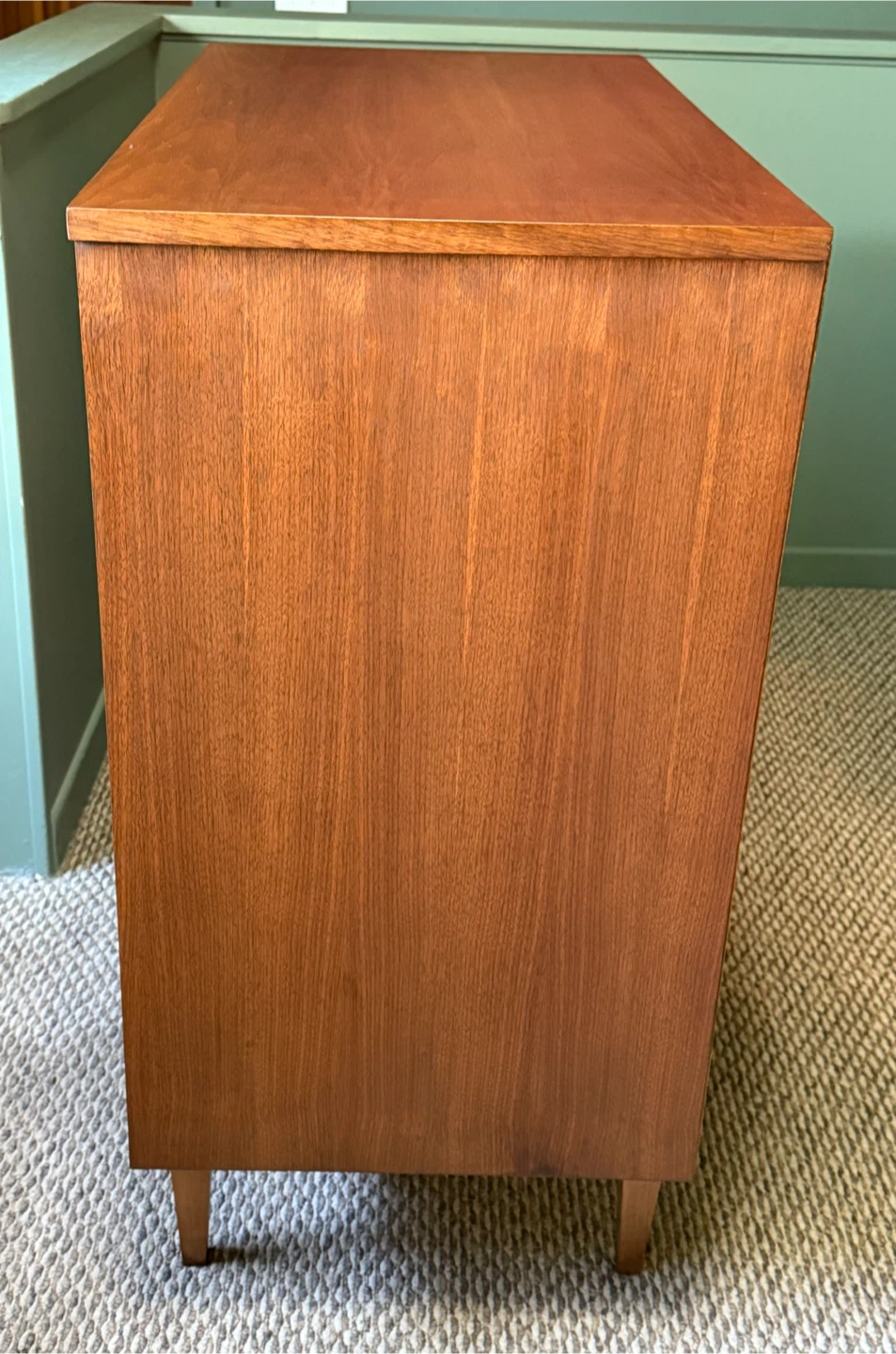 Mid-Century Modern 4-Drawer Dresser - photo 5