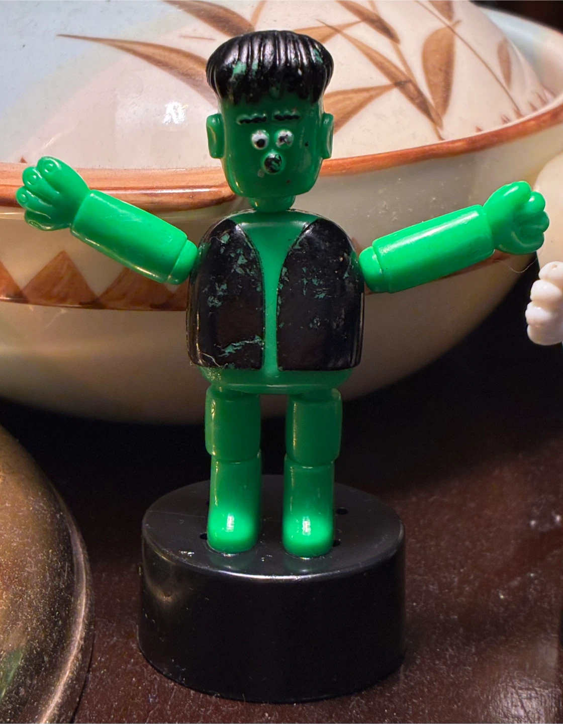 Vintage Halloween Push Puppets toy figurine Skeletons Vampire - photo 3