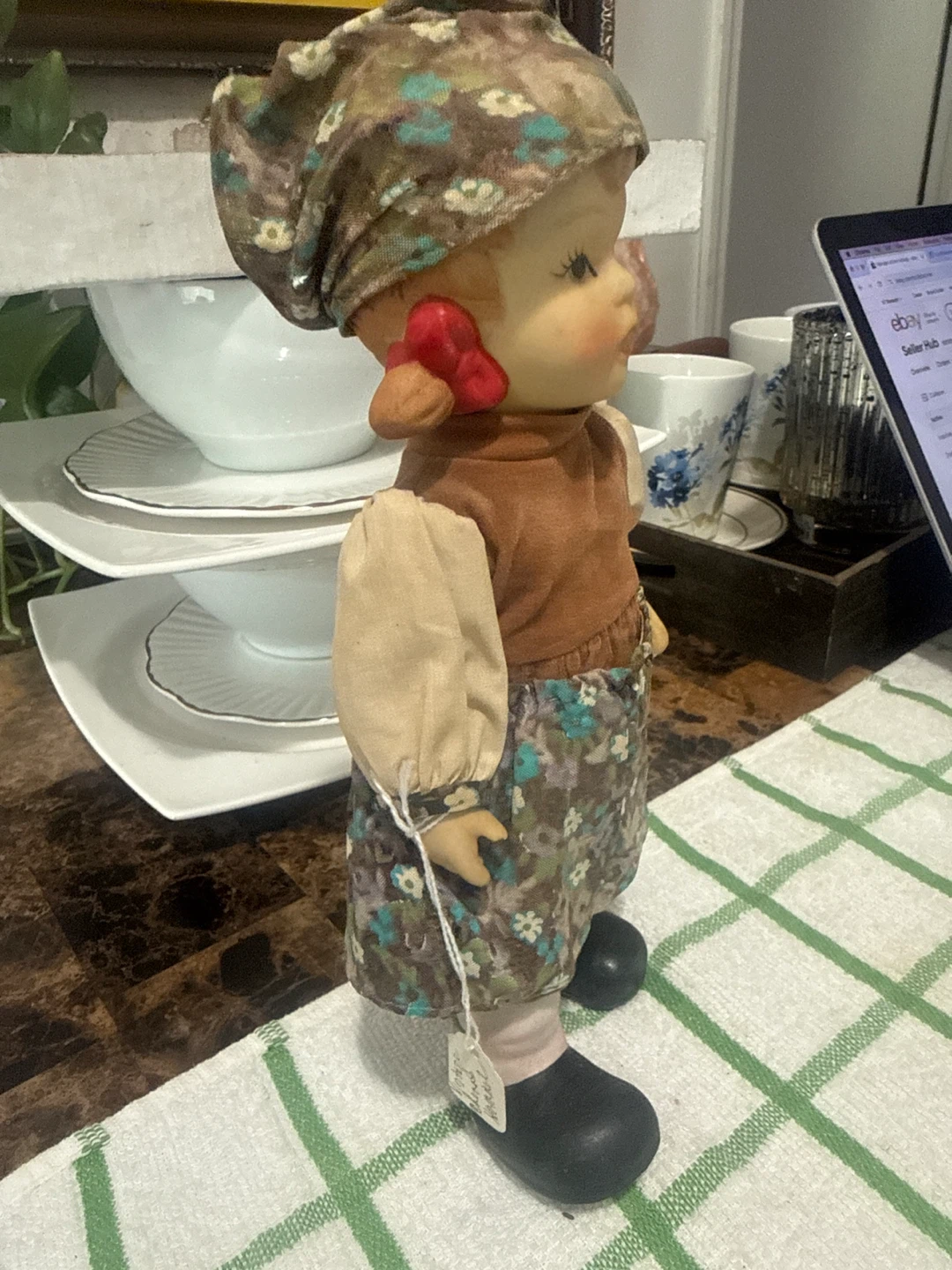 Vintage Hummel Doll  10 inch - photo 2