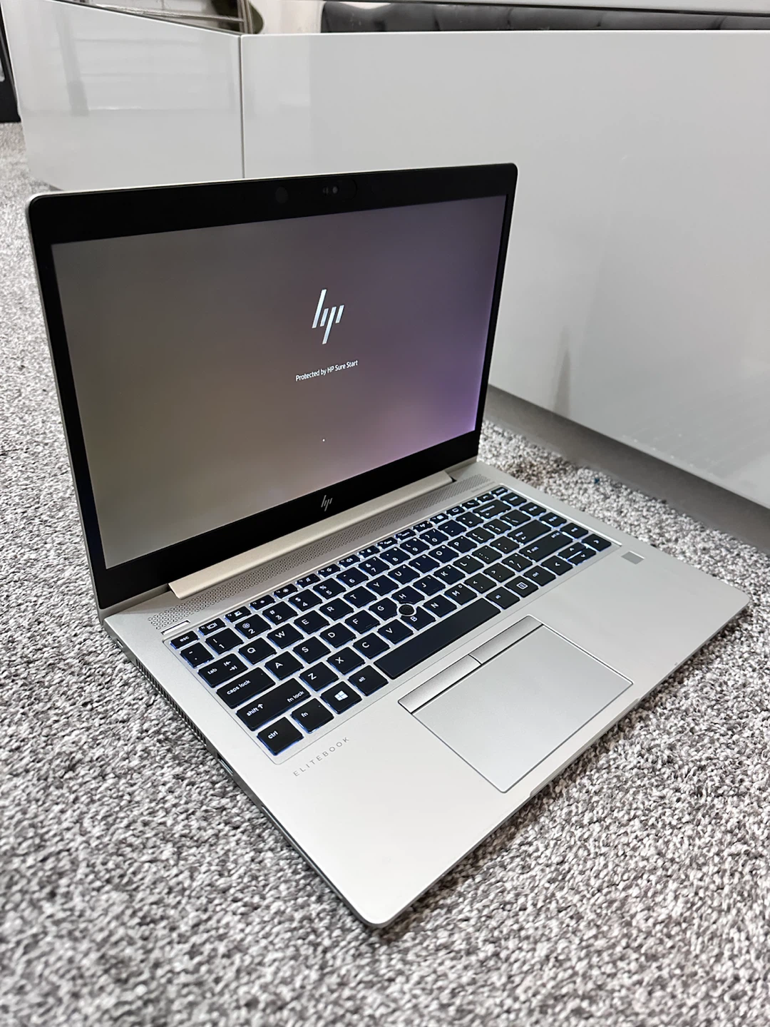 Slim Hp Elitebook Ryzen Qurd core 512SSD 8GB RAM
