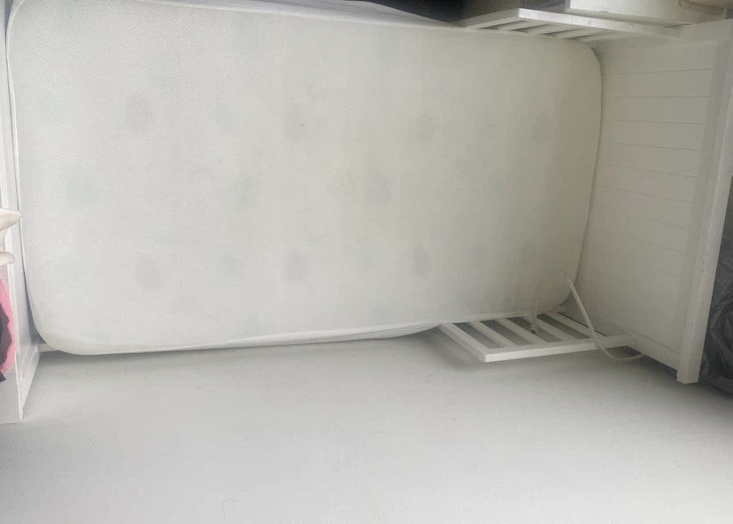 White bed frame - Single - photo 3