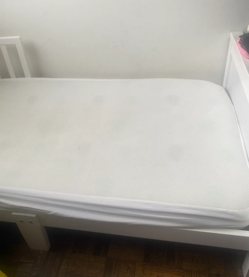White bed frame - Single - photo 4